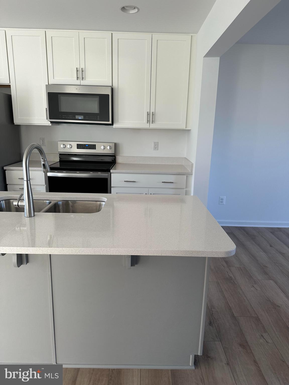 MCCAULEY CROSSING - Residential Lease