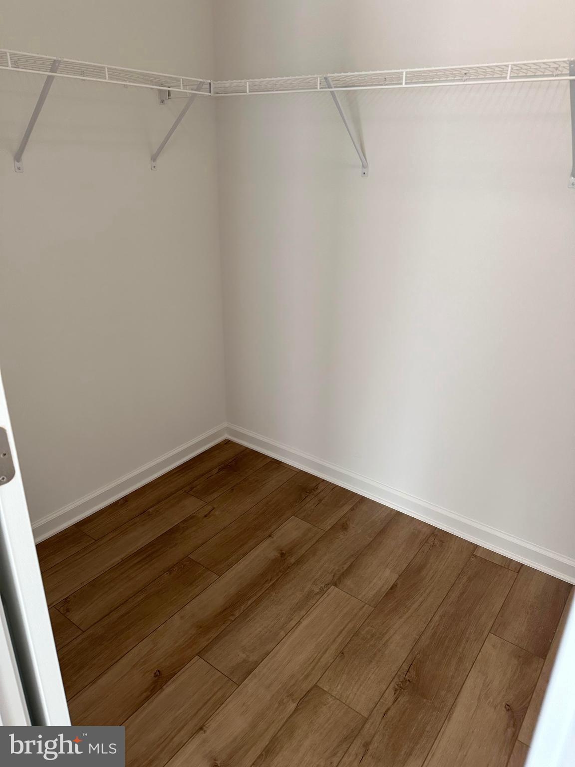 MCCAULEY CROSSING - Residential Lease