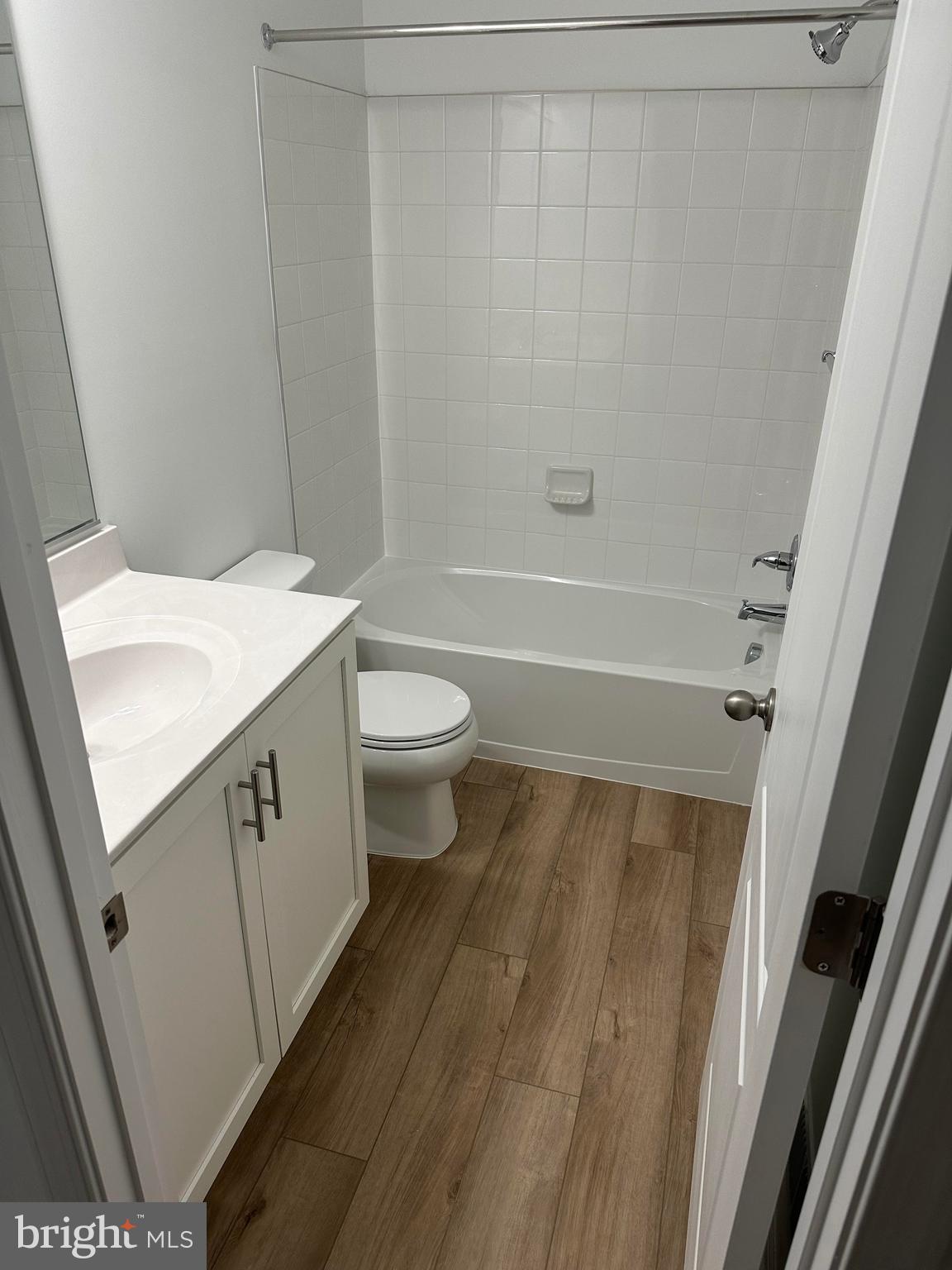 MCCAULEY CROSSING - Residential Lease