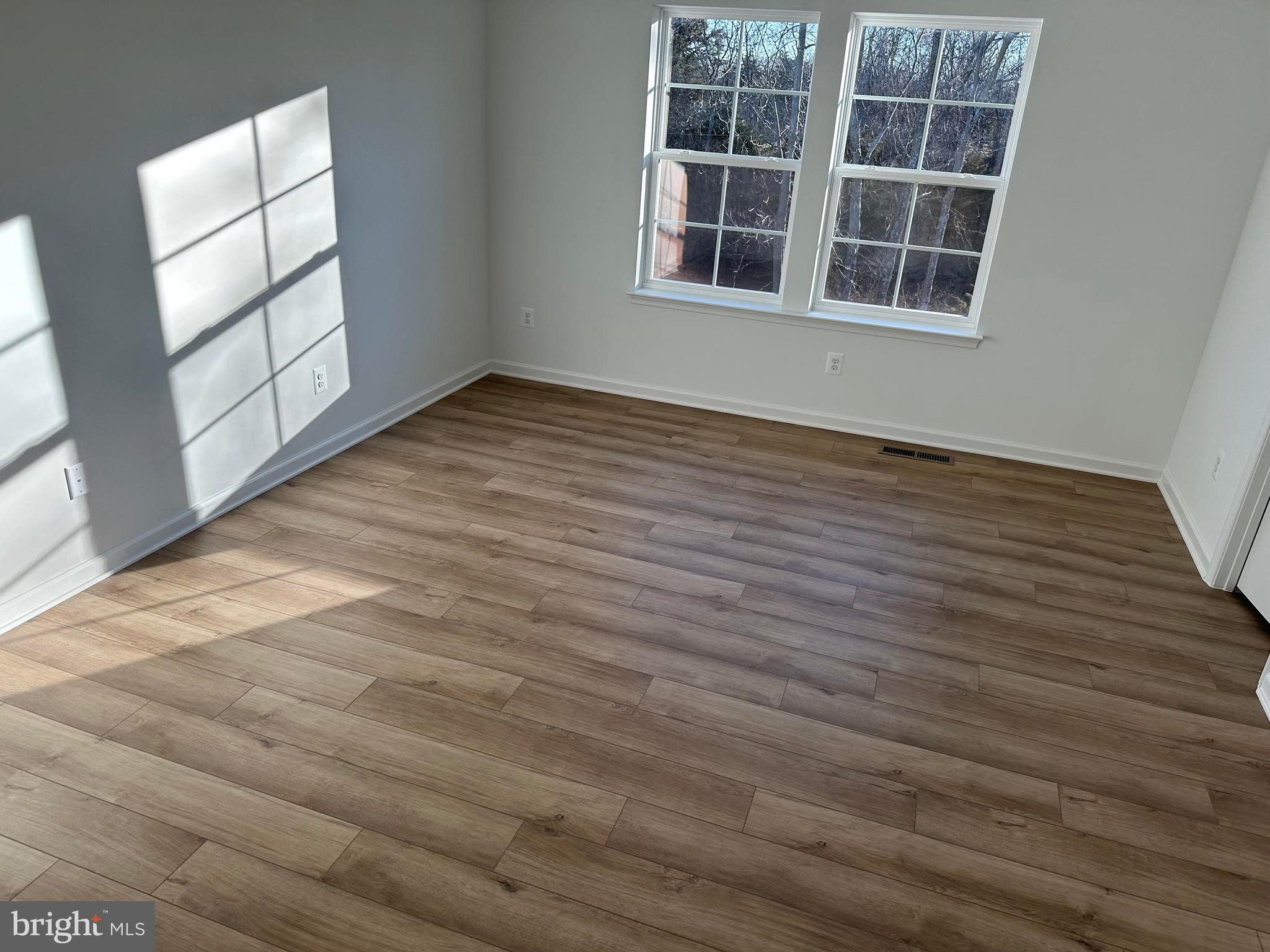 MCCAULEY CROSSING - Residential Lease