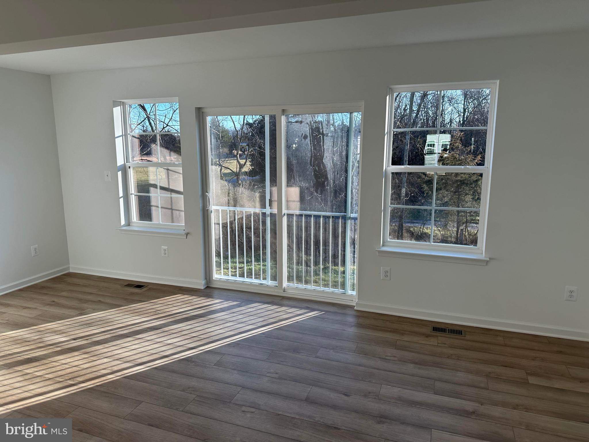 MCCAULEY CROSSING - Residential Lease