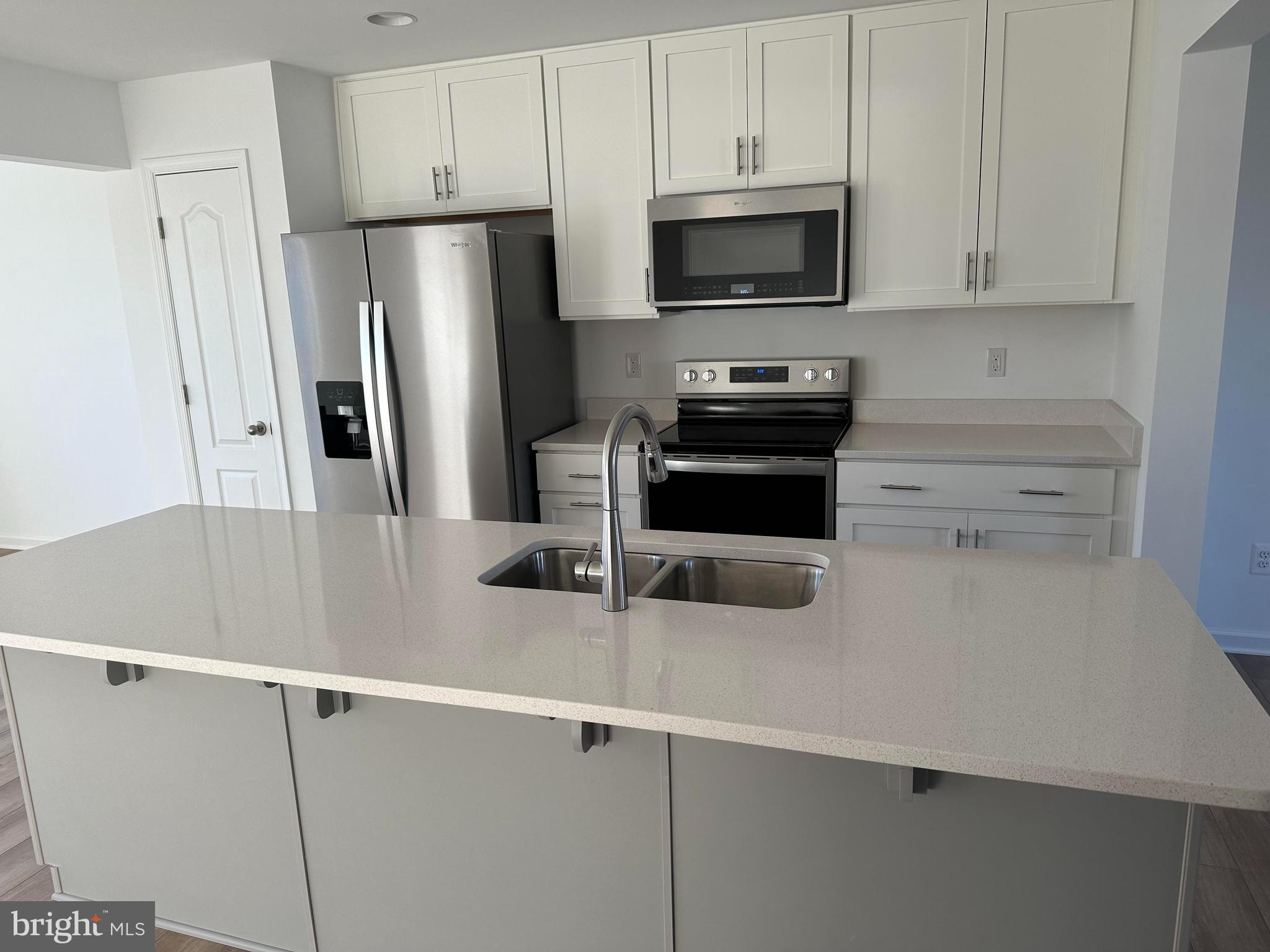 MCCAULEY CROSSING - Residential Lease