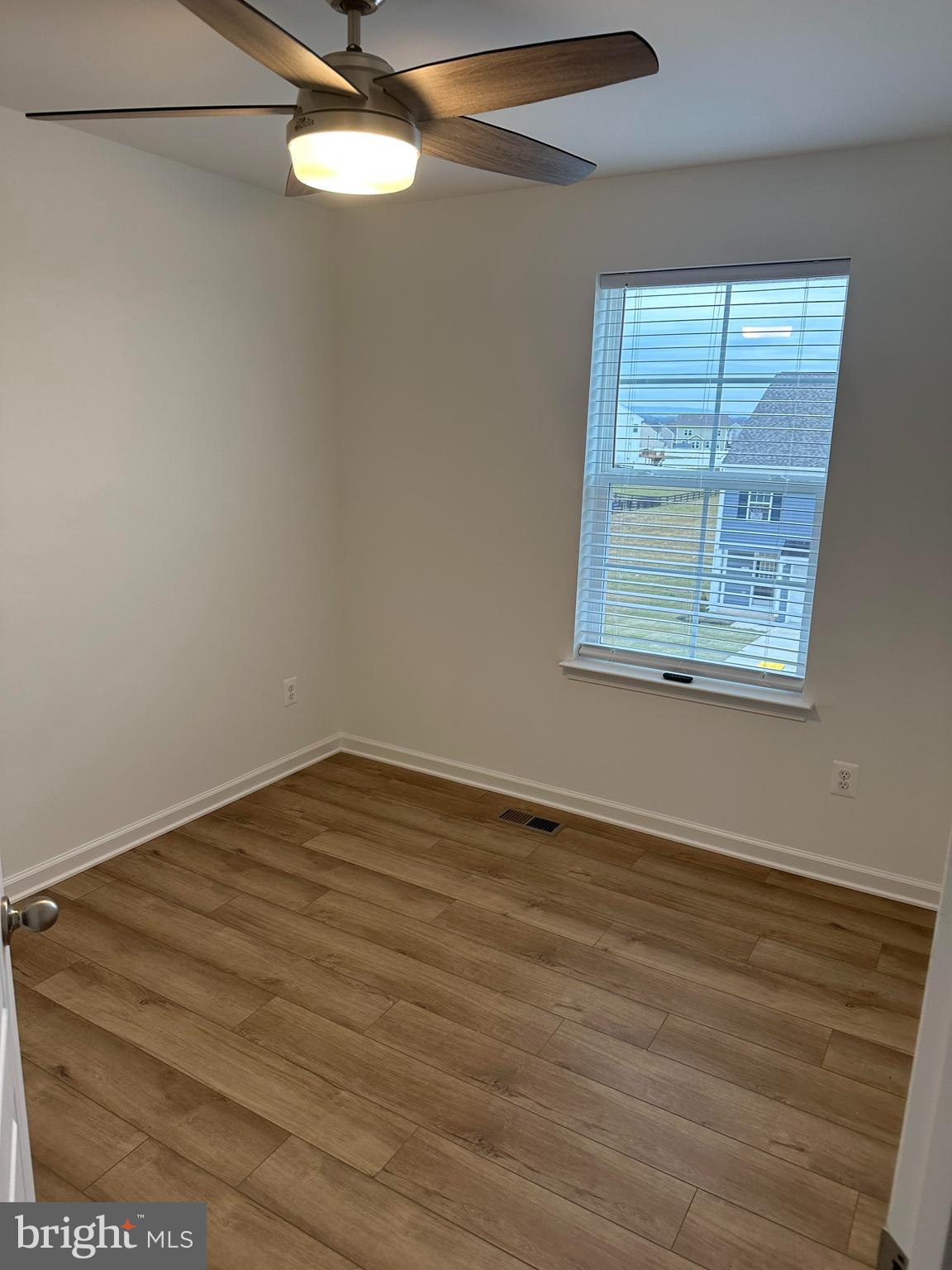 MCCAULEY CROSSING - Residential Lease