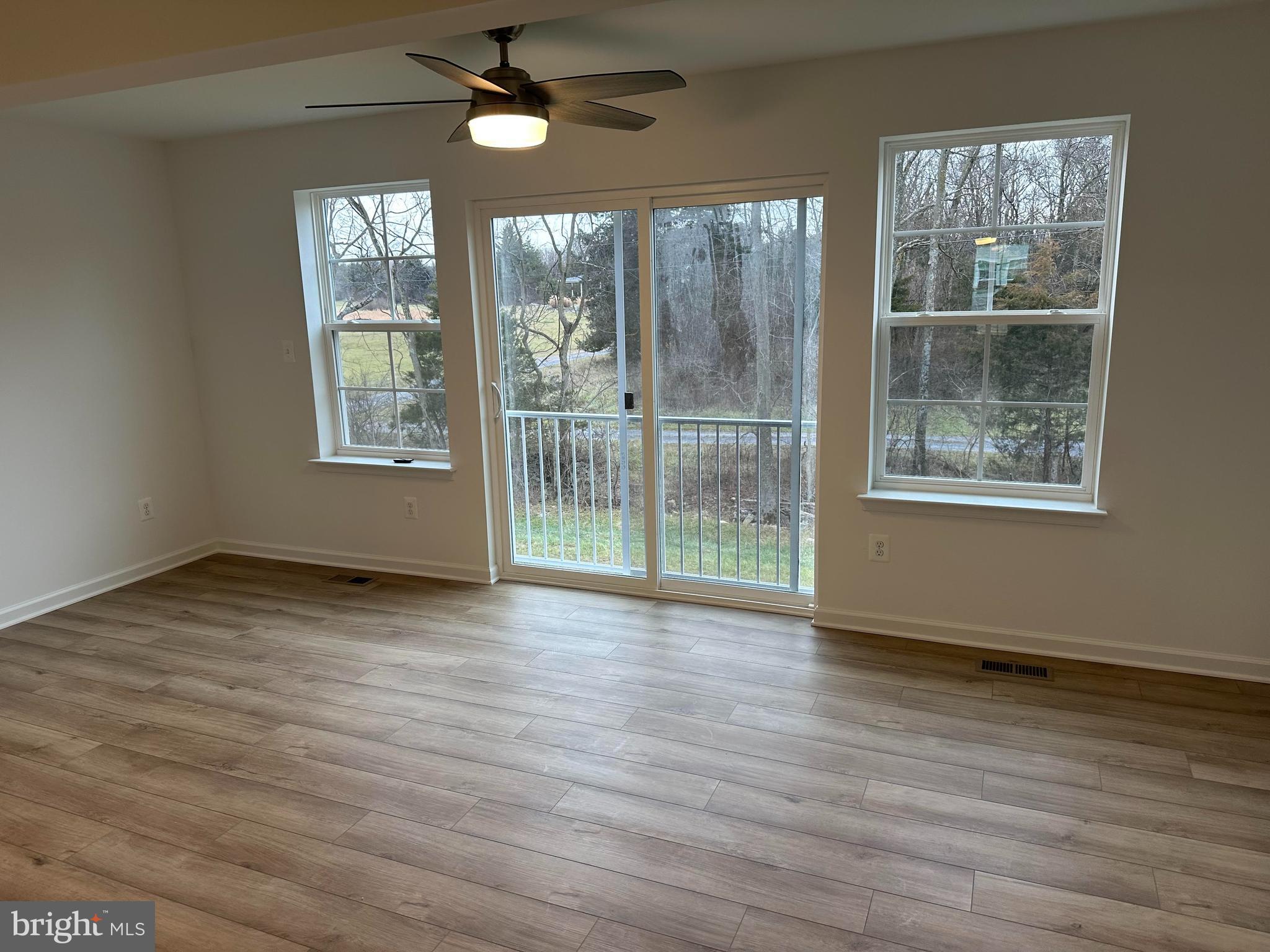 MCCAULEY CROSSING - Residential Lease