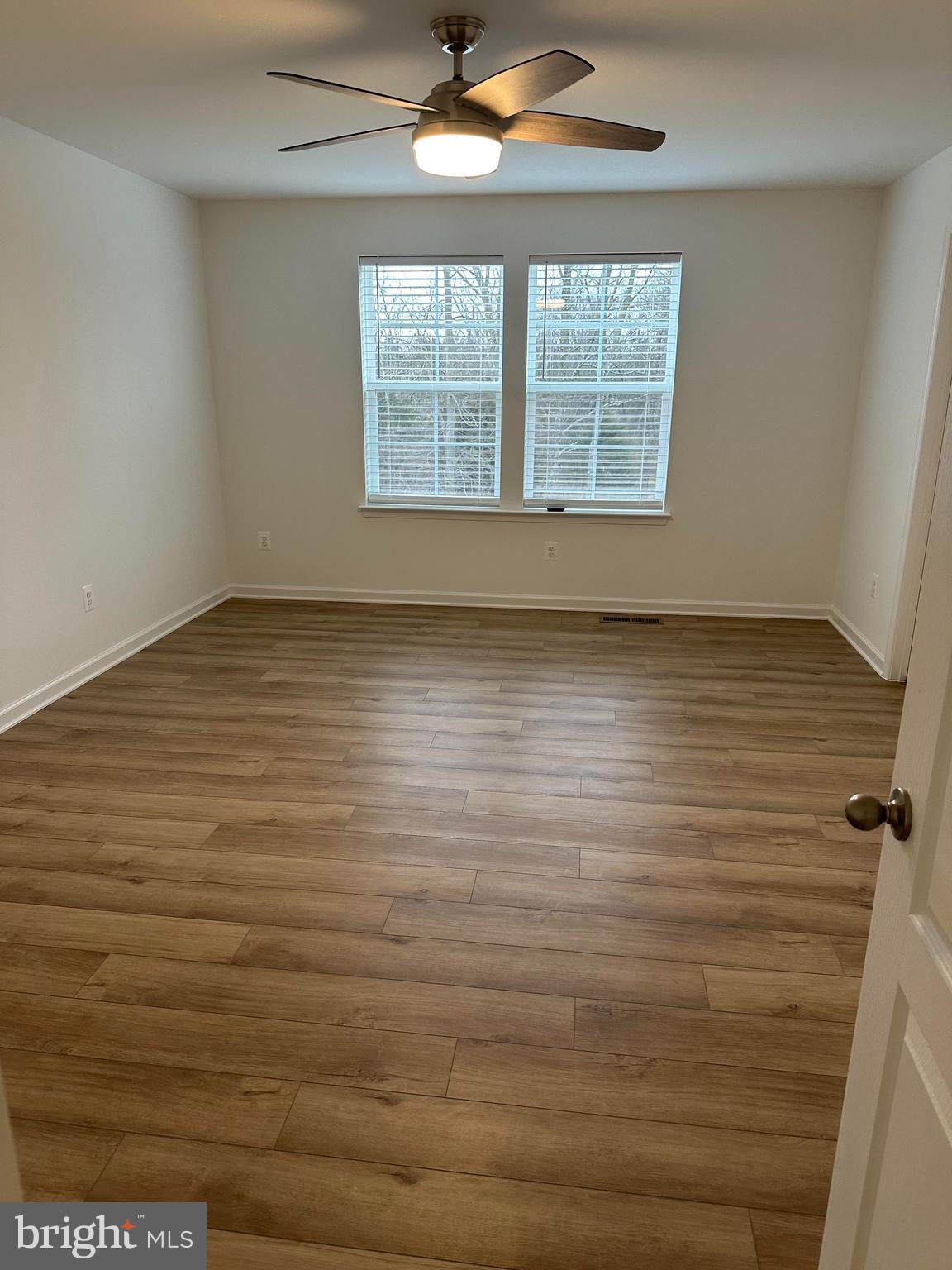 MCCAULEY CROSSING - Residential Lease