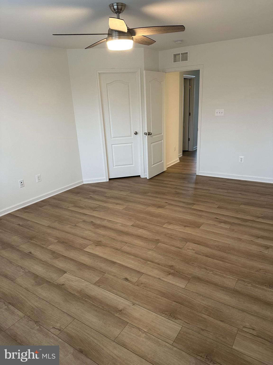 MCCAULEY CROSSING - Residential Lease