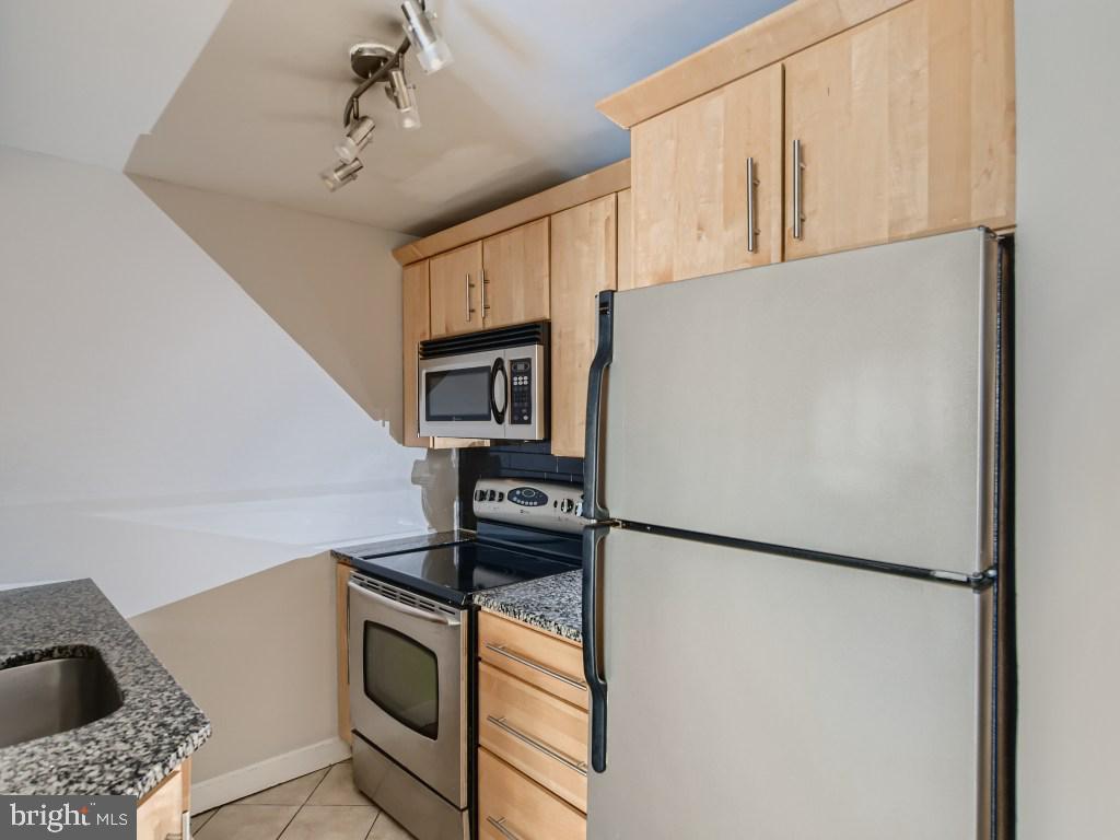 MOUNT VERNON PLACE HISTORIC DISTRICT - Residential Lease