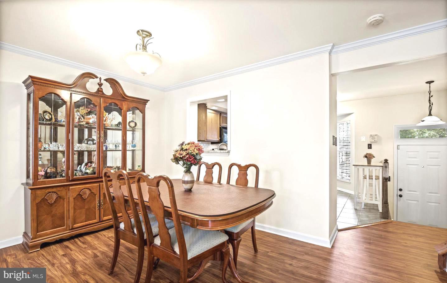 PARADISE - Residential Lease