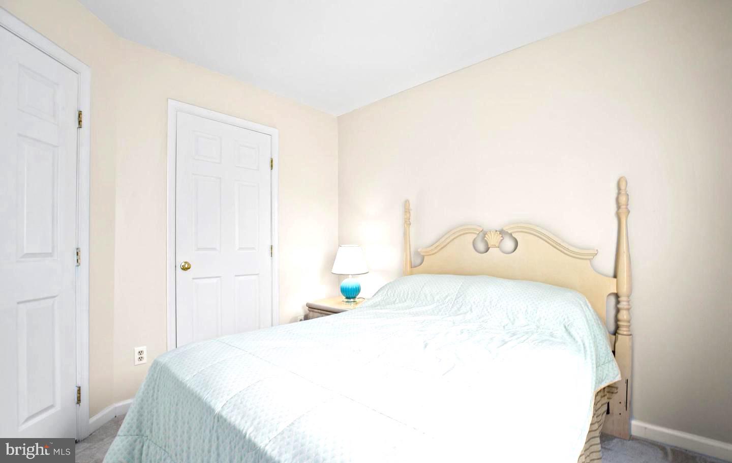 PARADISE - Residential Lease