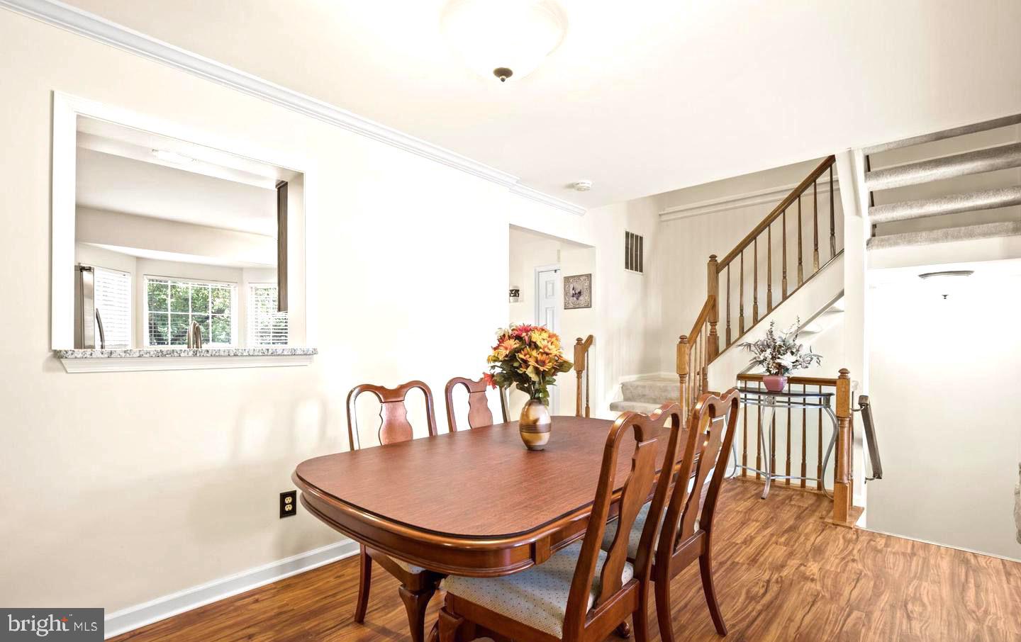 PARADISE - Residential Lease