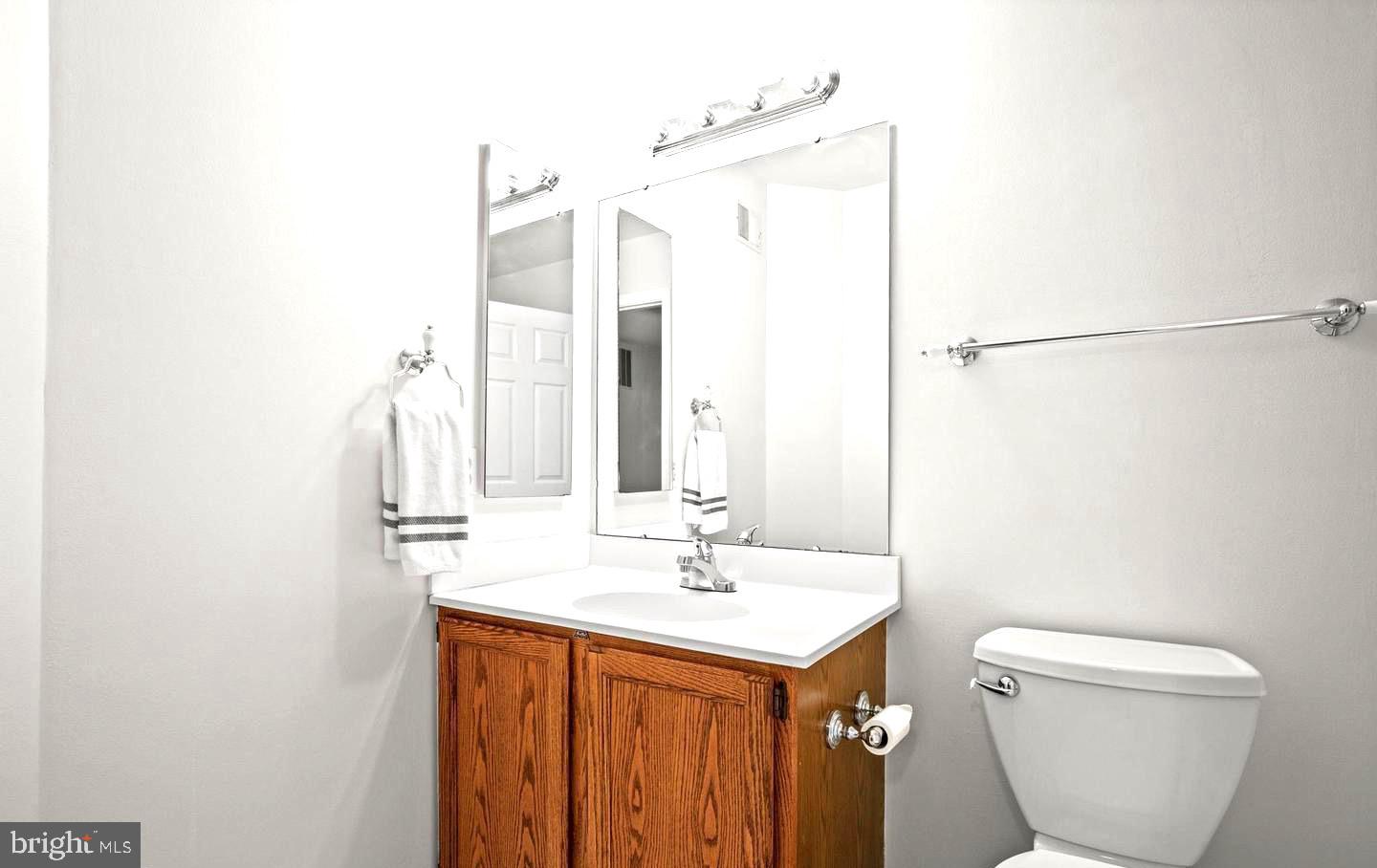 PARADISE - Residential Lease