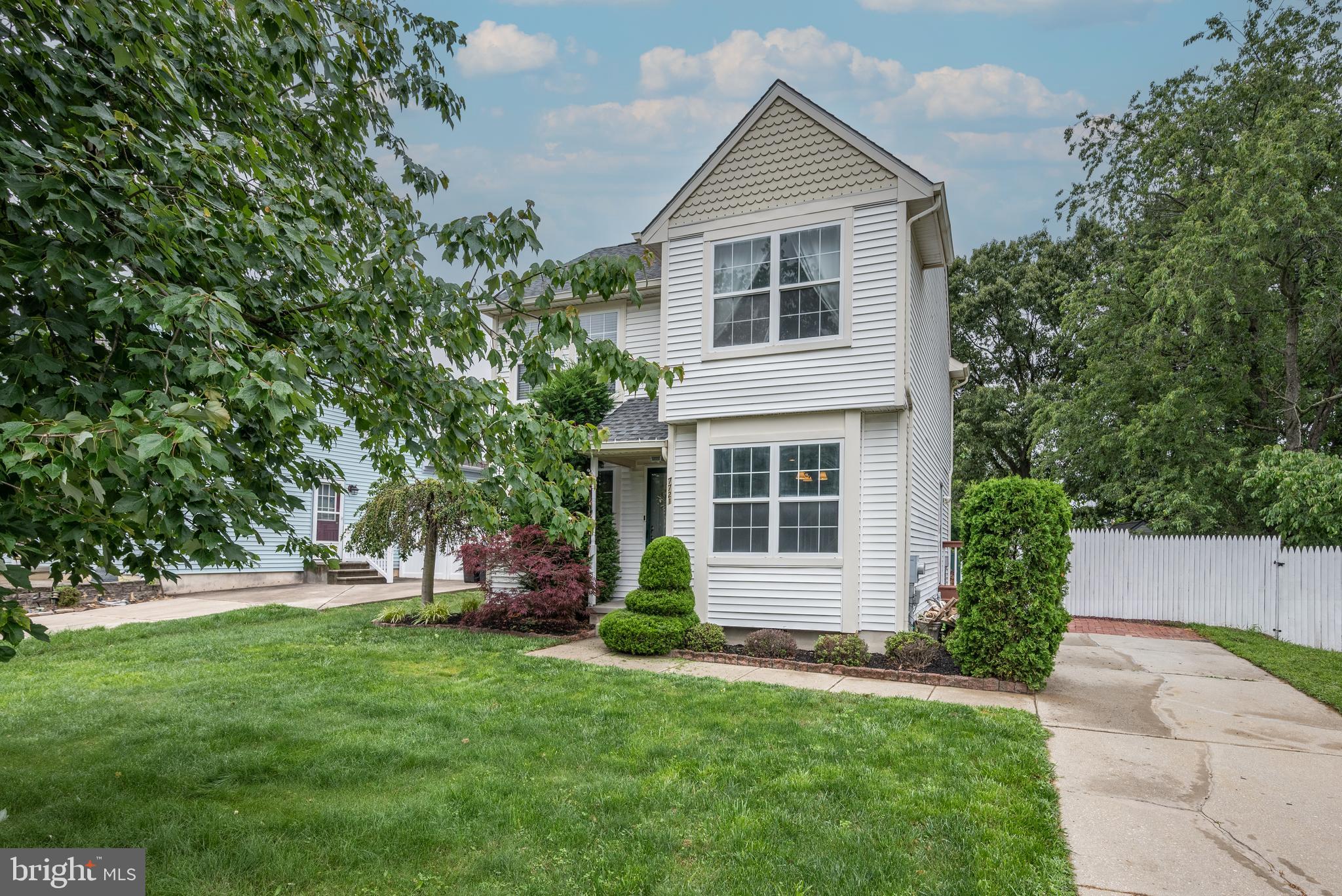 7721 HESSON LANE