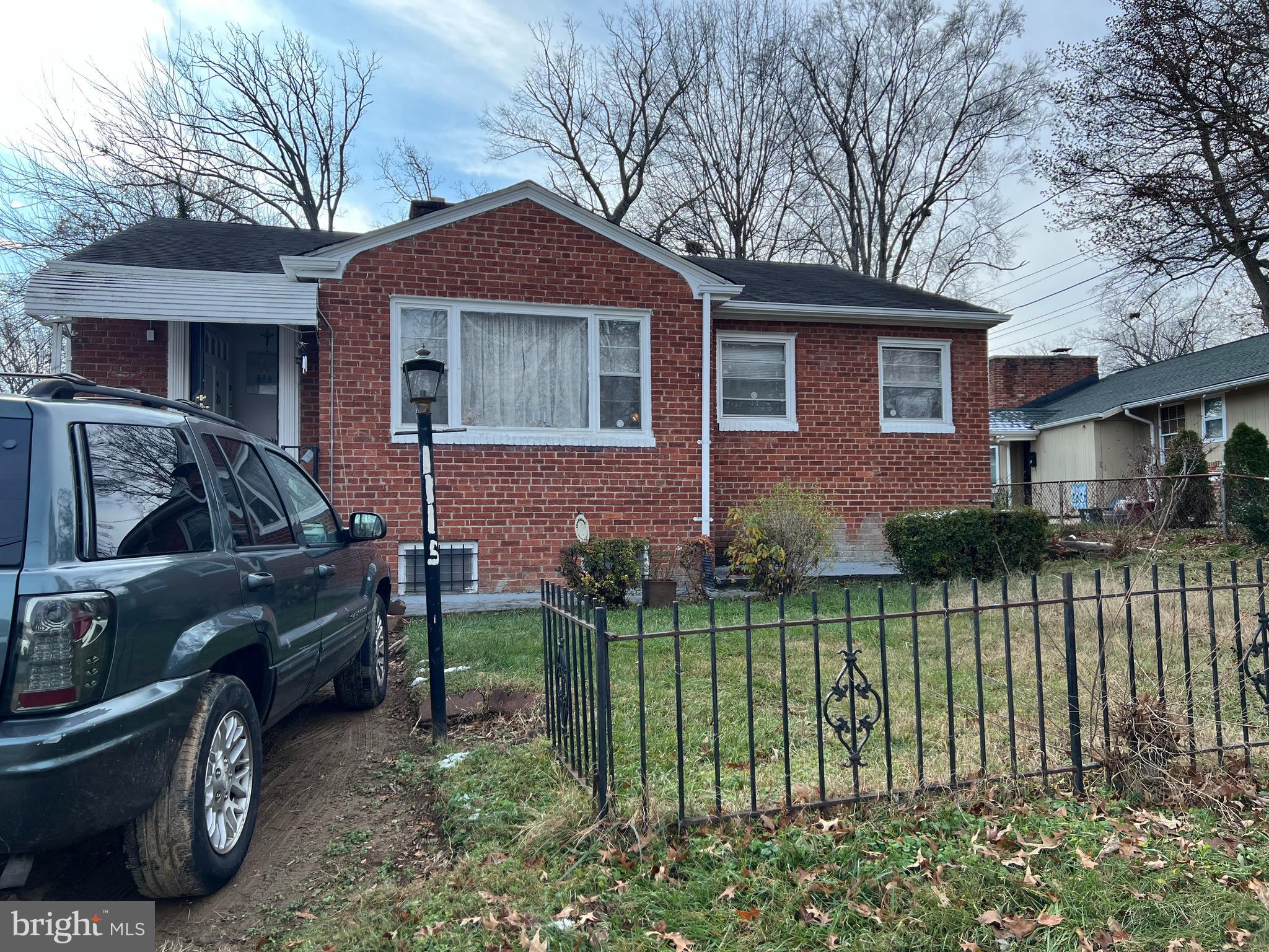 1115 QUEBEC STREET STREET