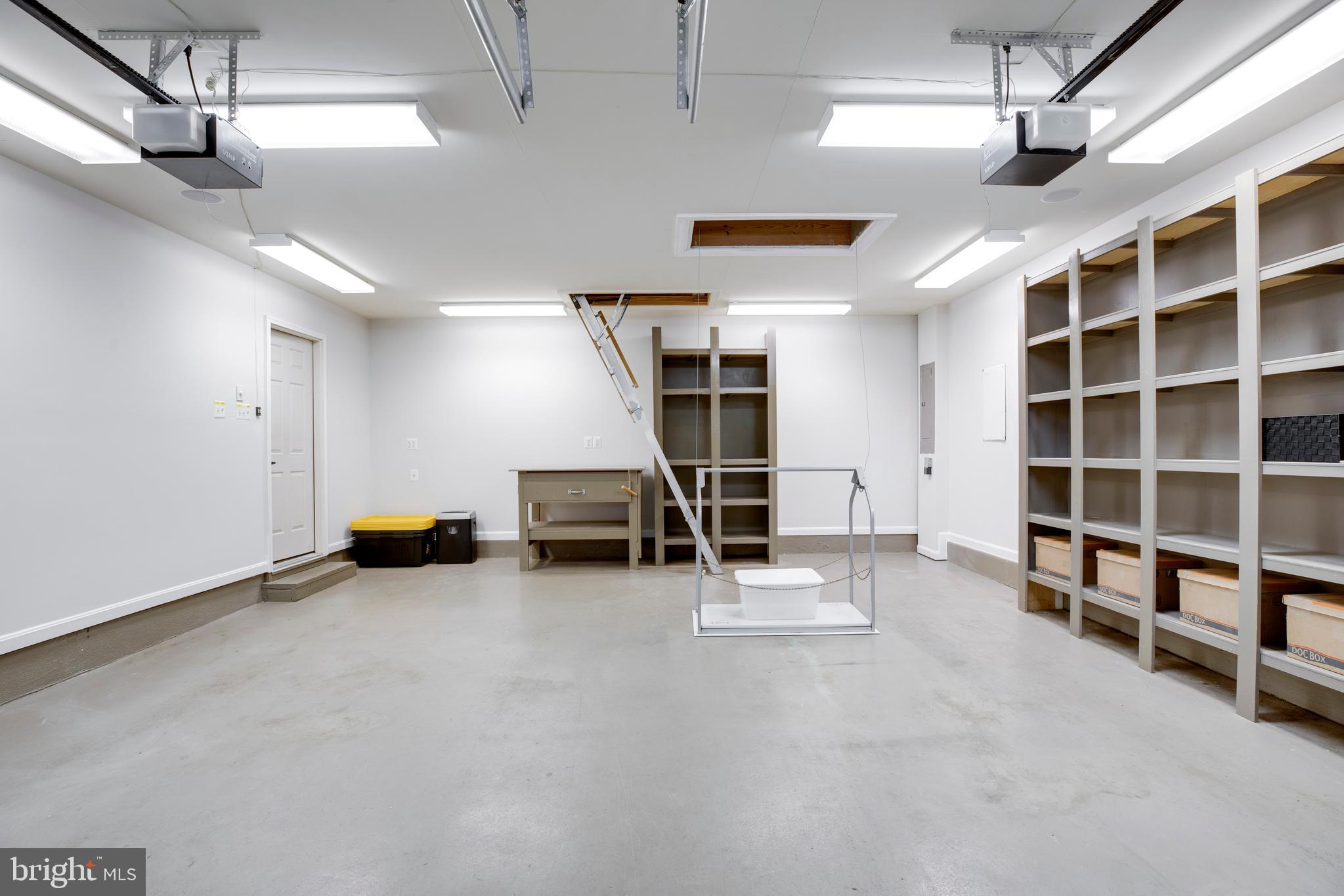 REGENCY AT DOMINION VALLEY - Residential