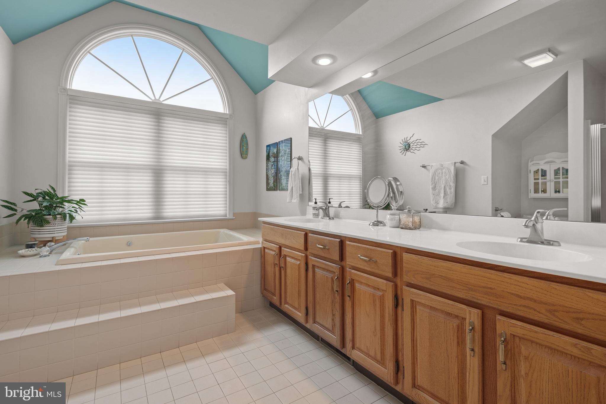 RIDING CLUB ESTATES - Residential