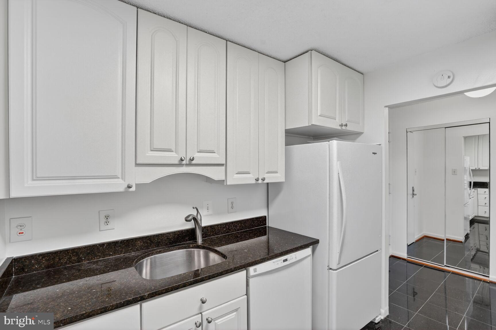 200 N PICKETT STREET N 1513