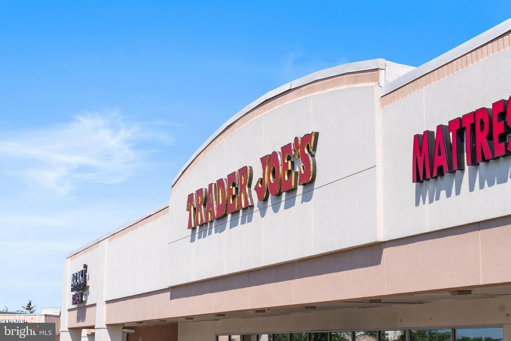 LONDON TOWNE - Residential Lease