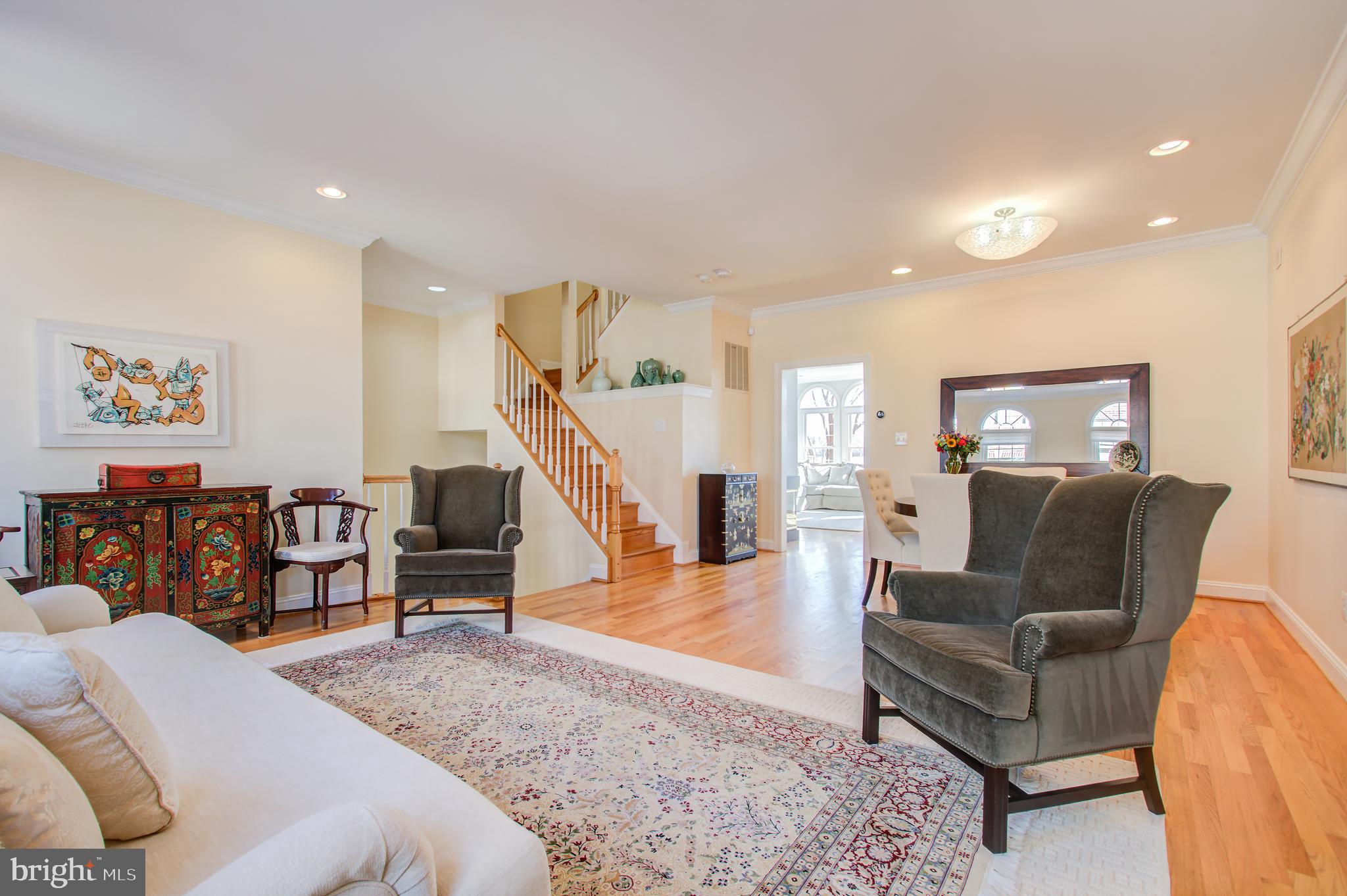 RIVERGATE - Residential