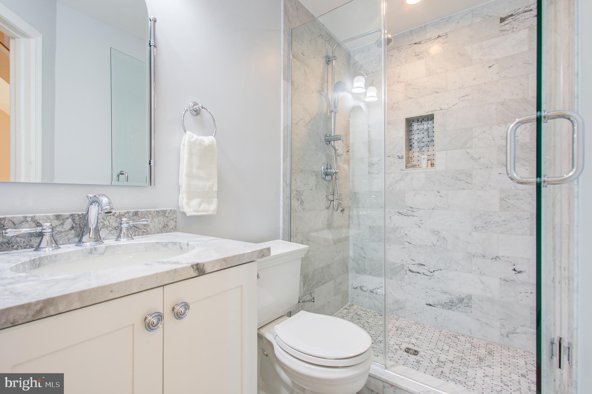 RIVERGATE - Residential