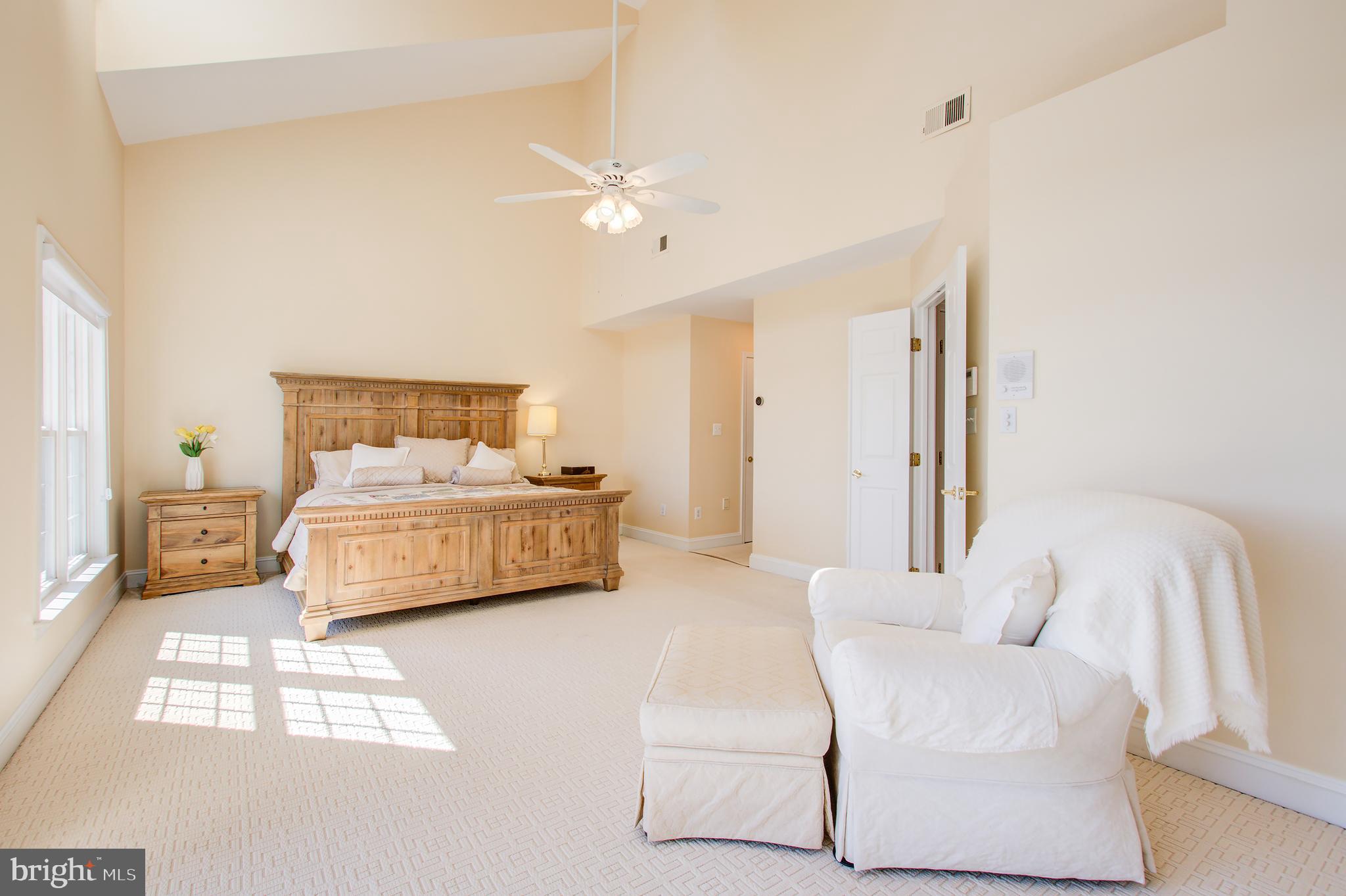 RIVERGATE - Residential