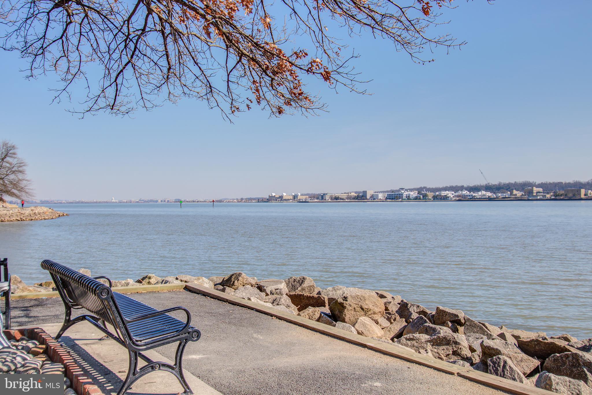 RIVERGATE - Residential