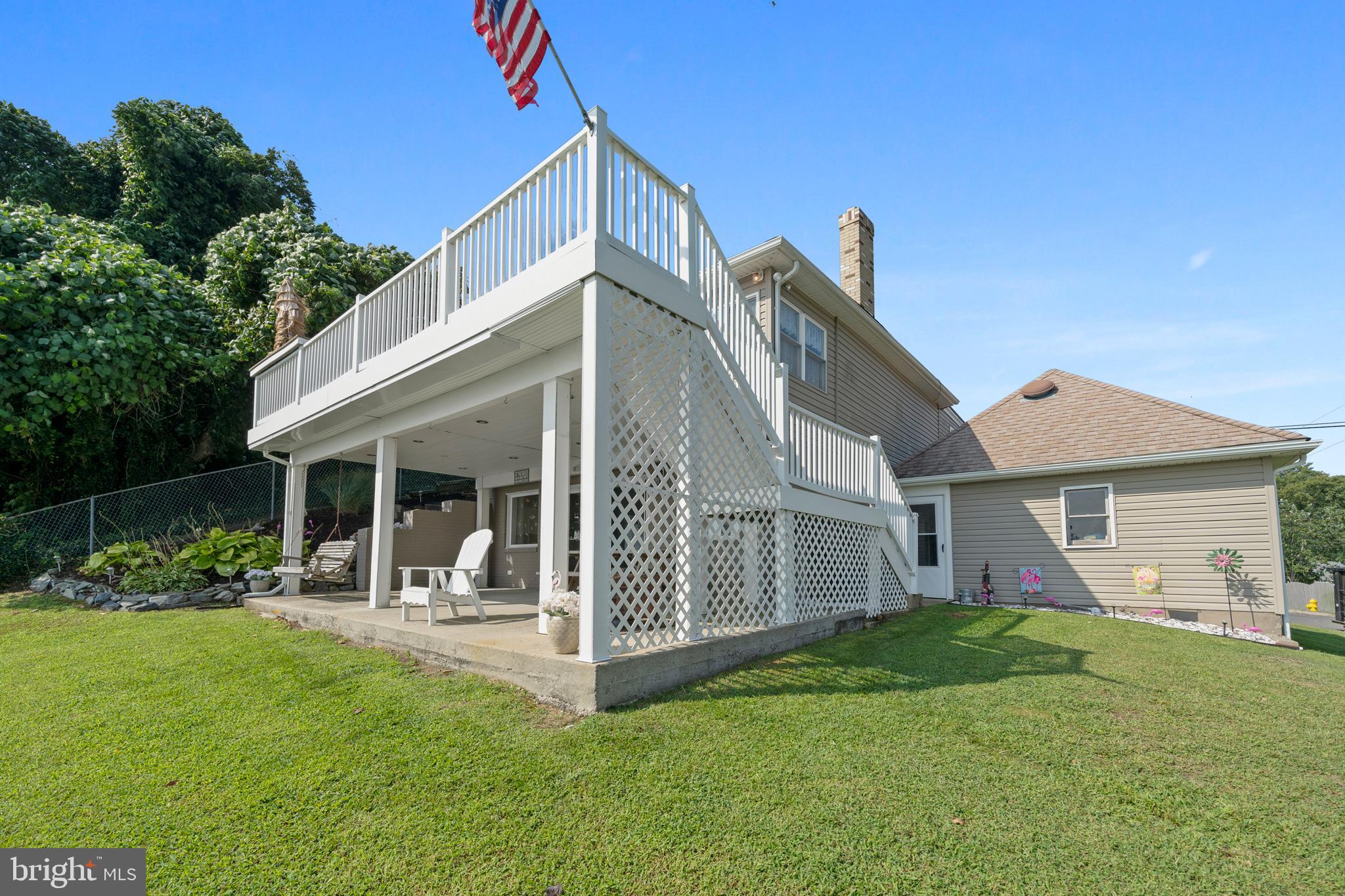 295 CHESAPEAKE AVENUE