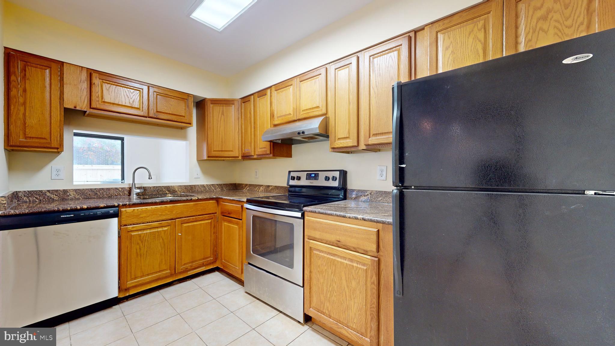 MONTGOMERY VILLAGE - Residential