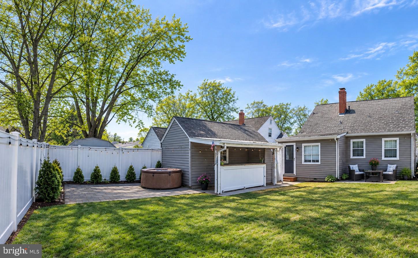 1013 PAUL DRIVE