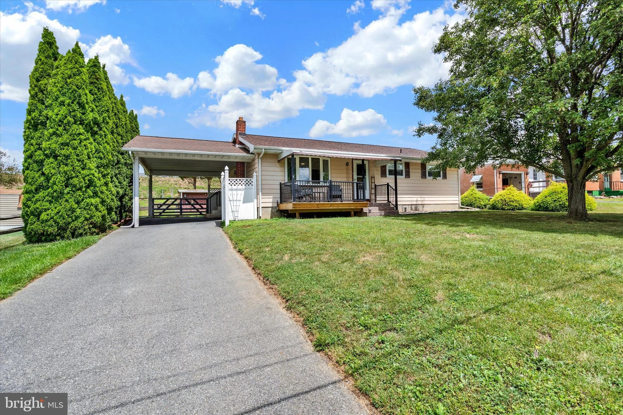 81 E College Avenue