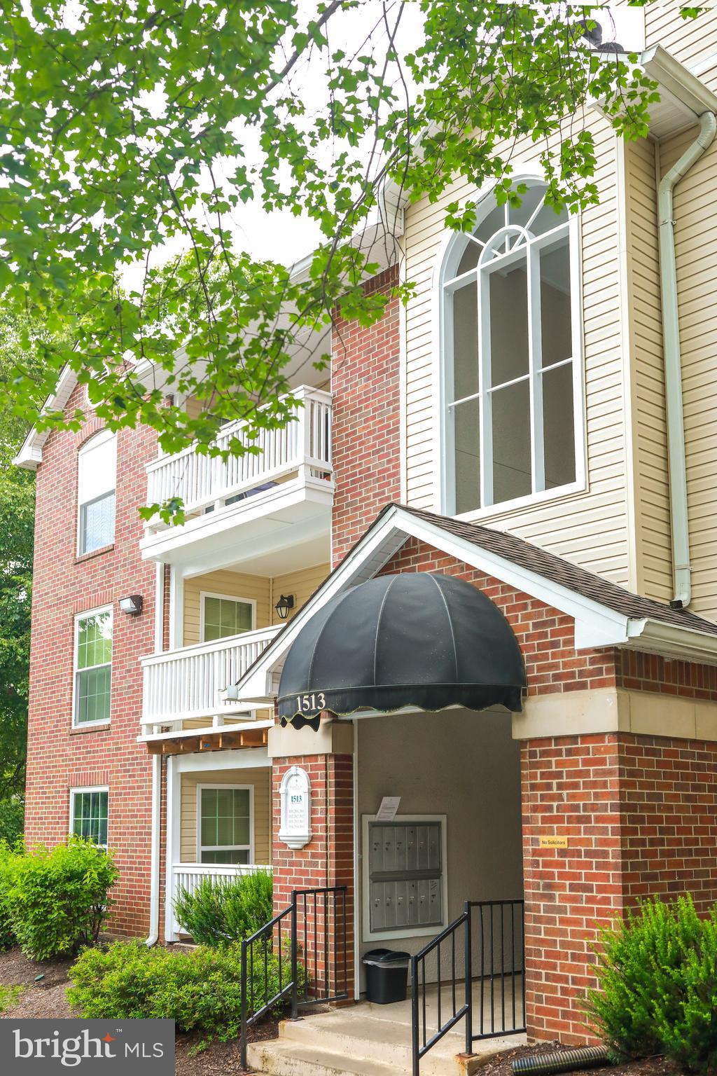 FOUNTAINS AT MCLEAN - Residential Lease