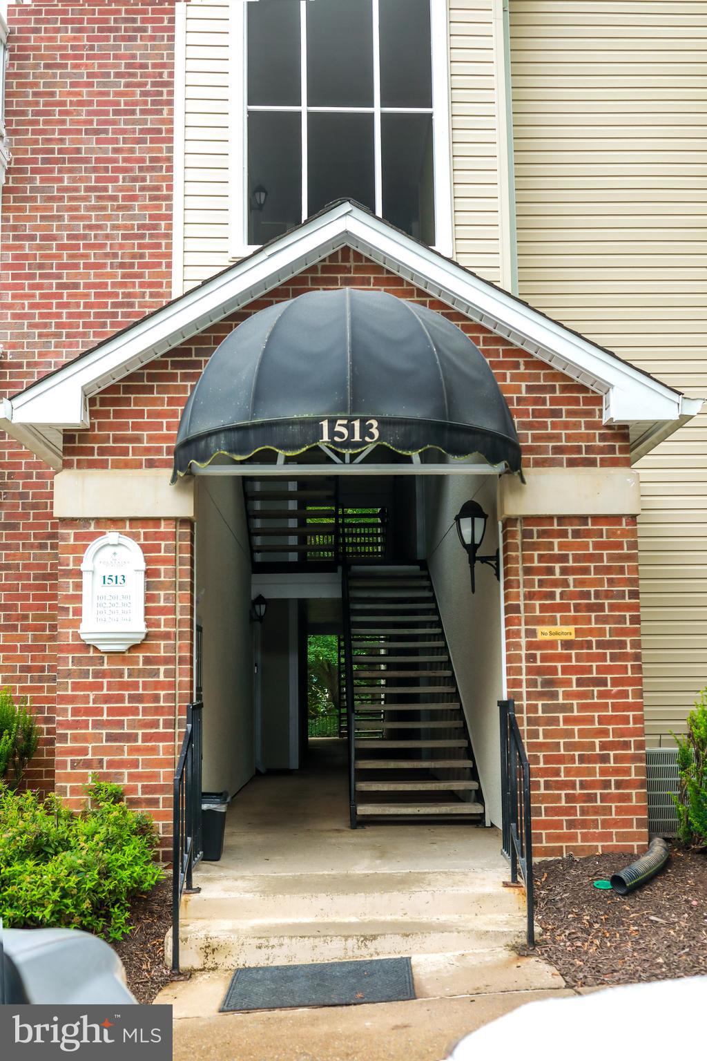 FOUNTAINS AT MCLEAN - Residential Lease