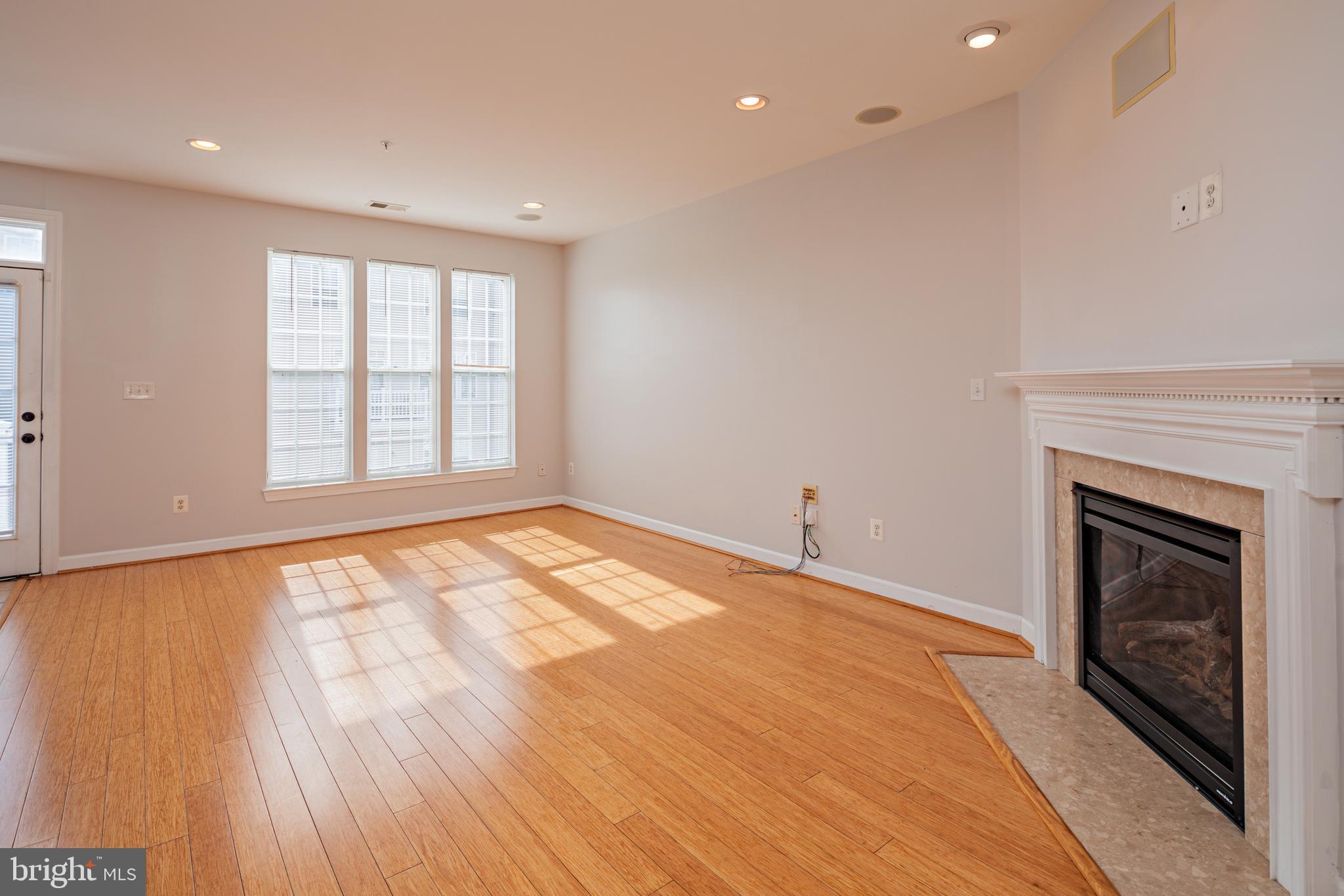 ELKRIDGE CROSSING - Residential Lease