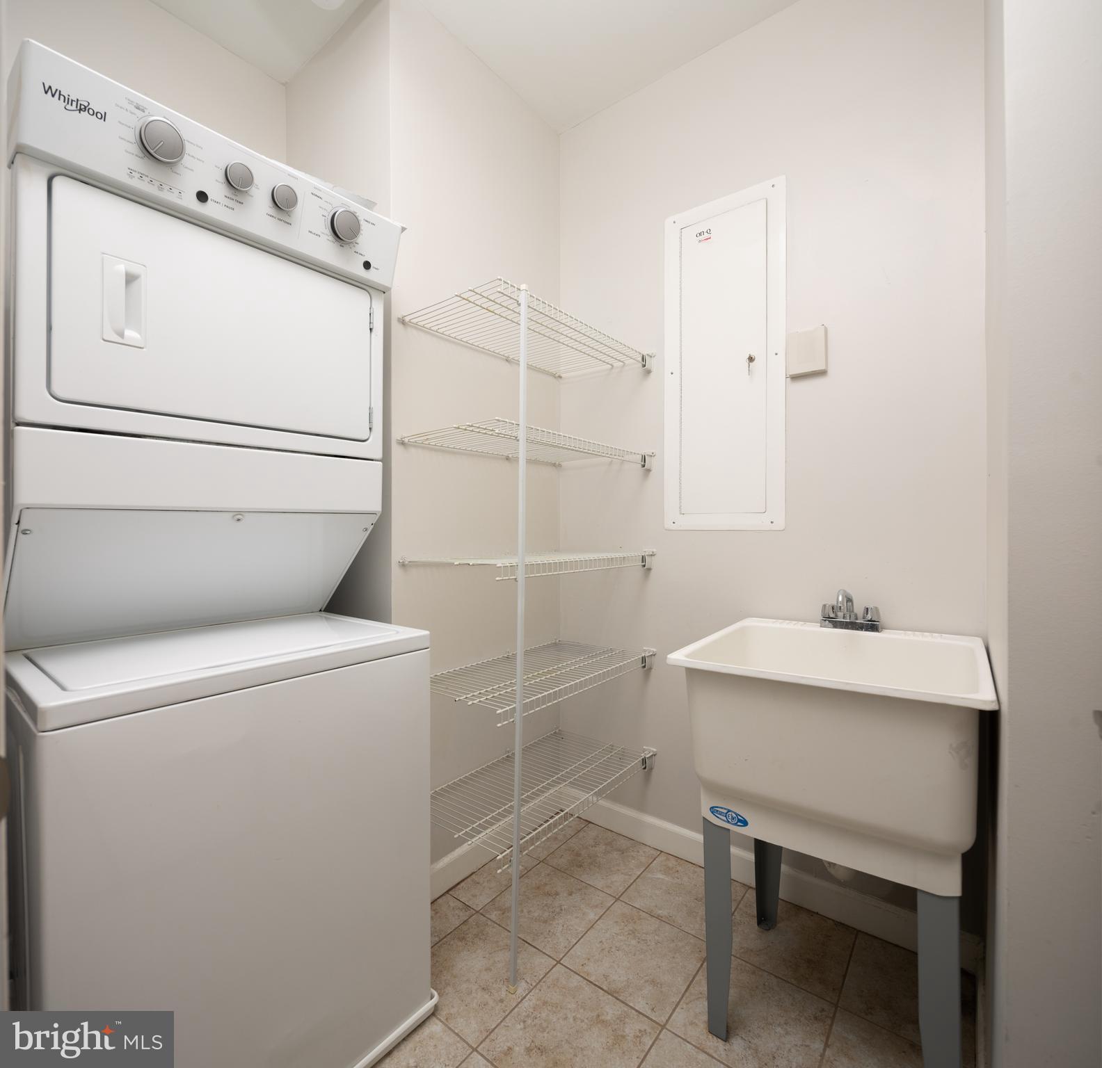 ELKRIDGE CROSSING - Residential Lease