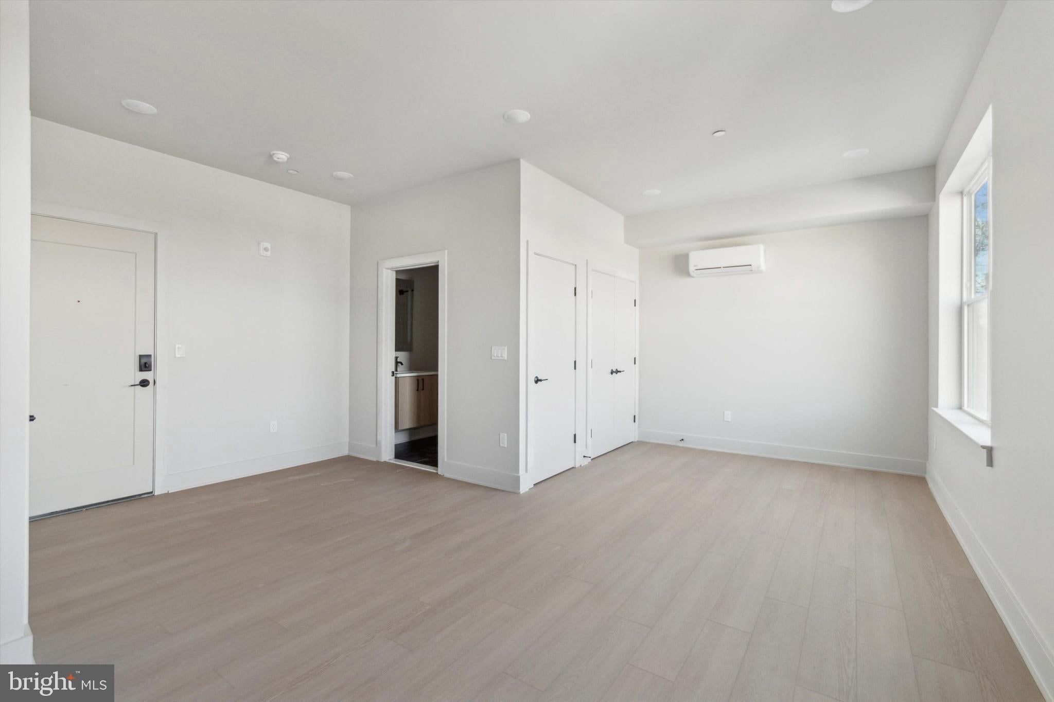 5521 WAYNE AVENUE 502