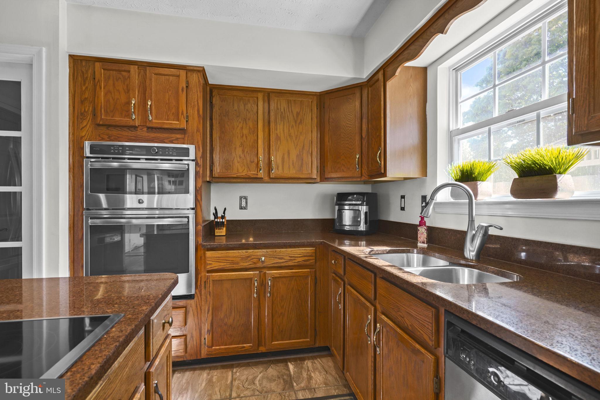 WEST RIVER PLANTATION - Residential