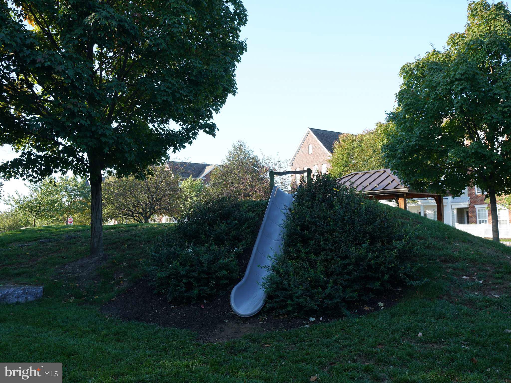 FLORIN HILL - Residential