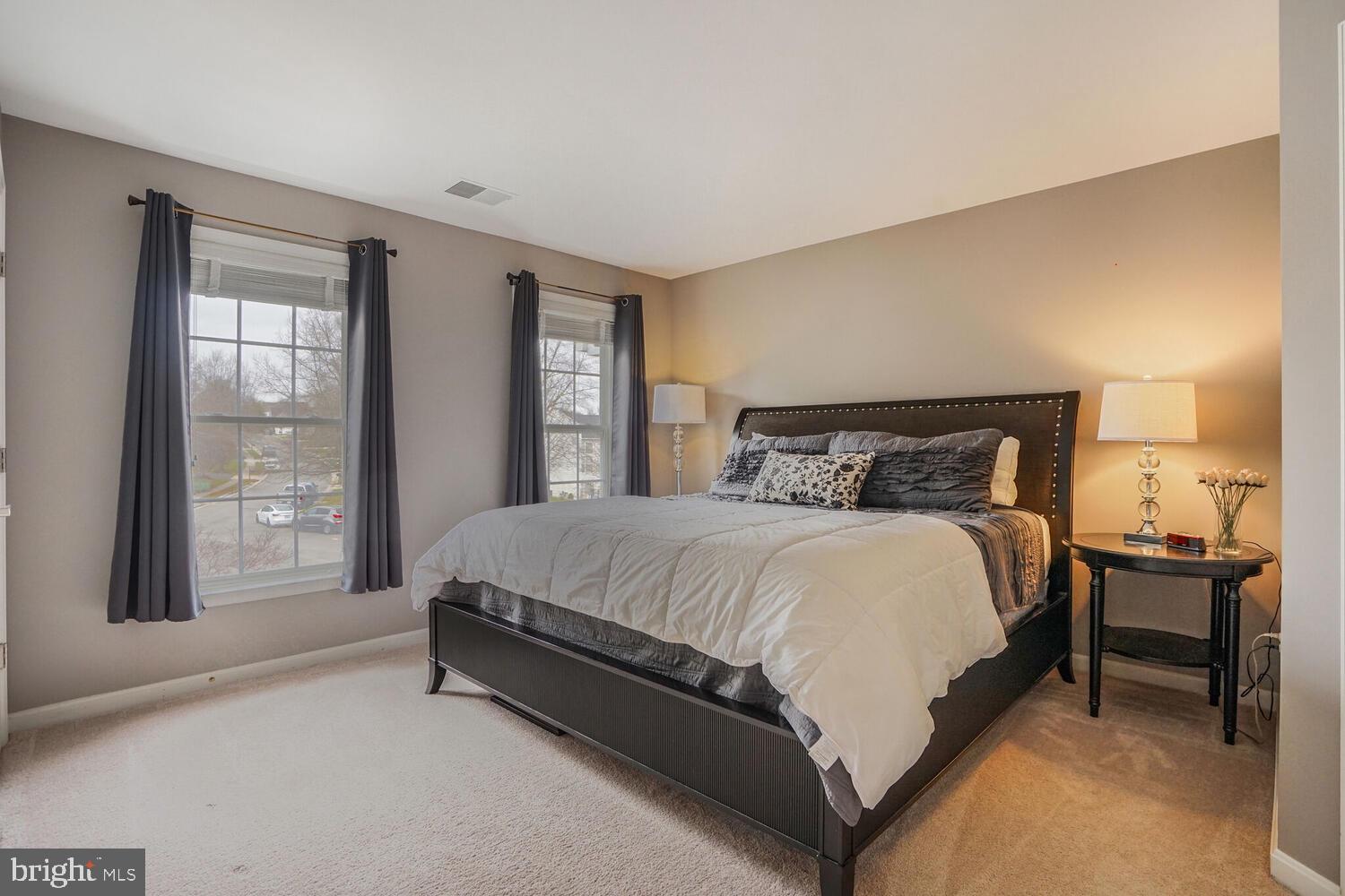 POTOMAC STATION - Residential