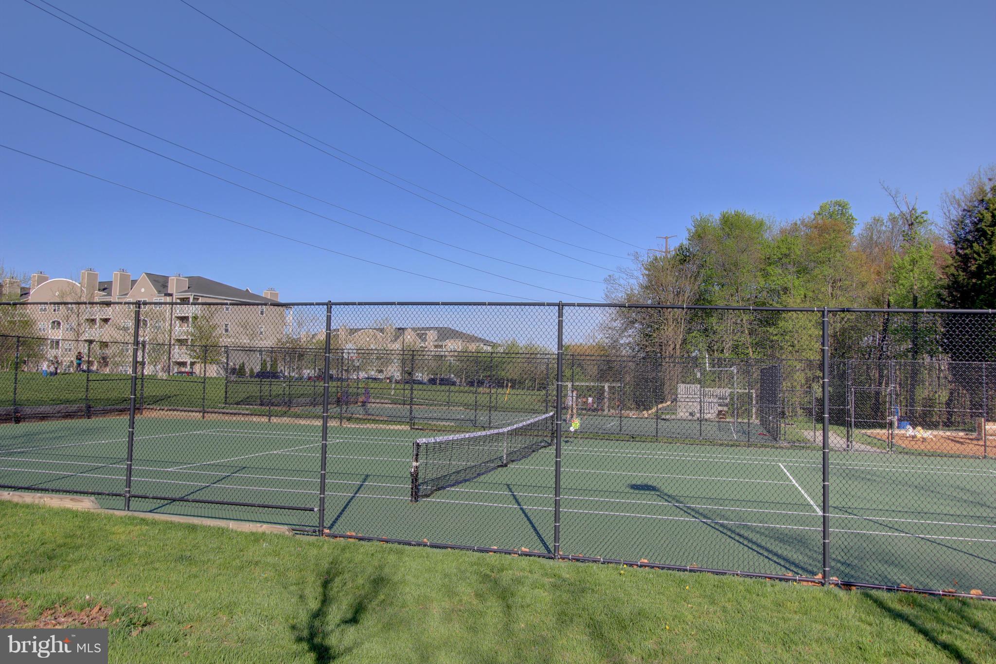 GATEWAY COMMERCE CENTER - Residential Lease