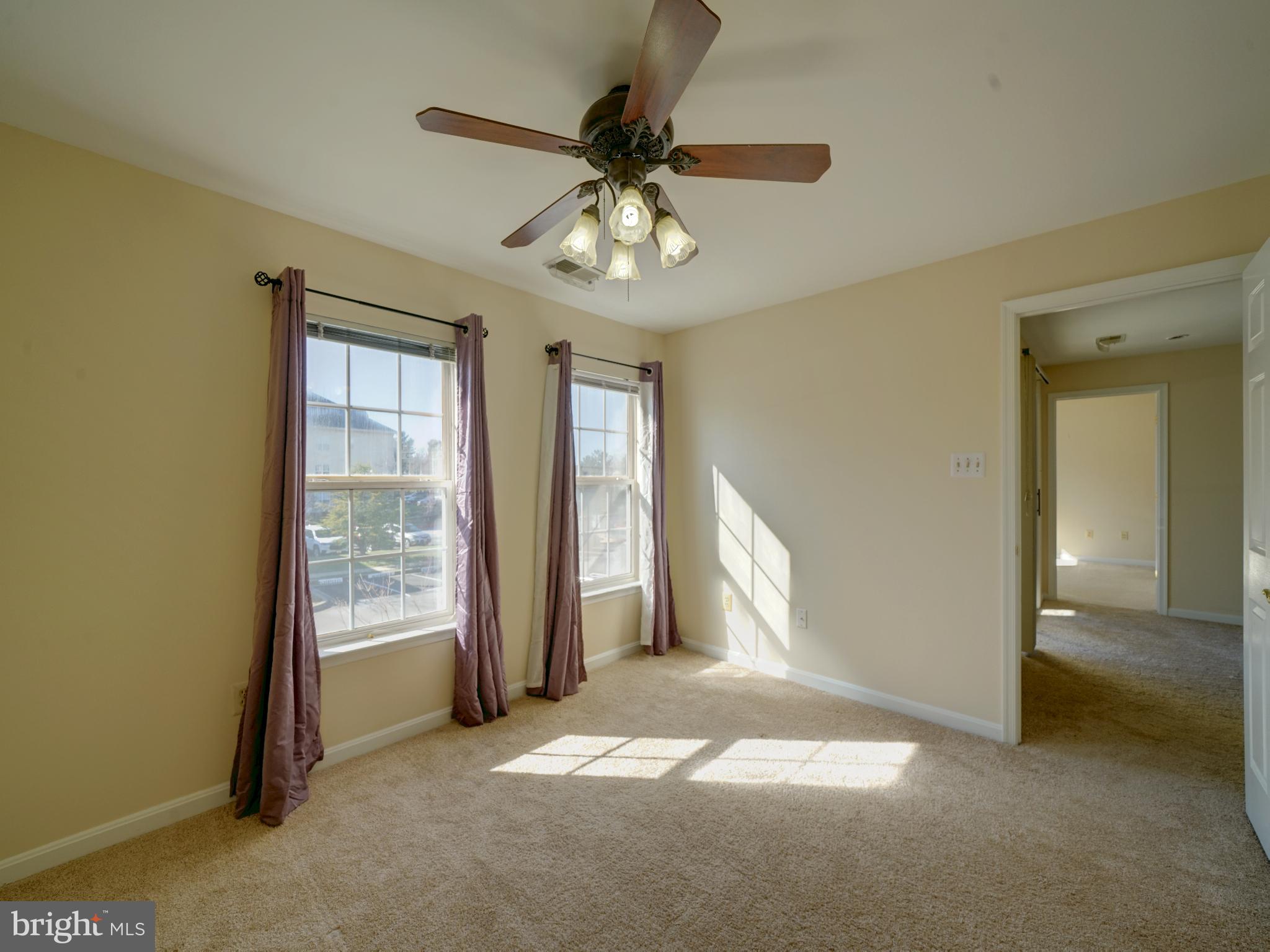 GATEWAY COMMERCE CENTER - Residential Lease