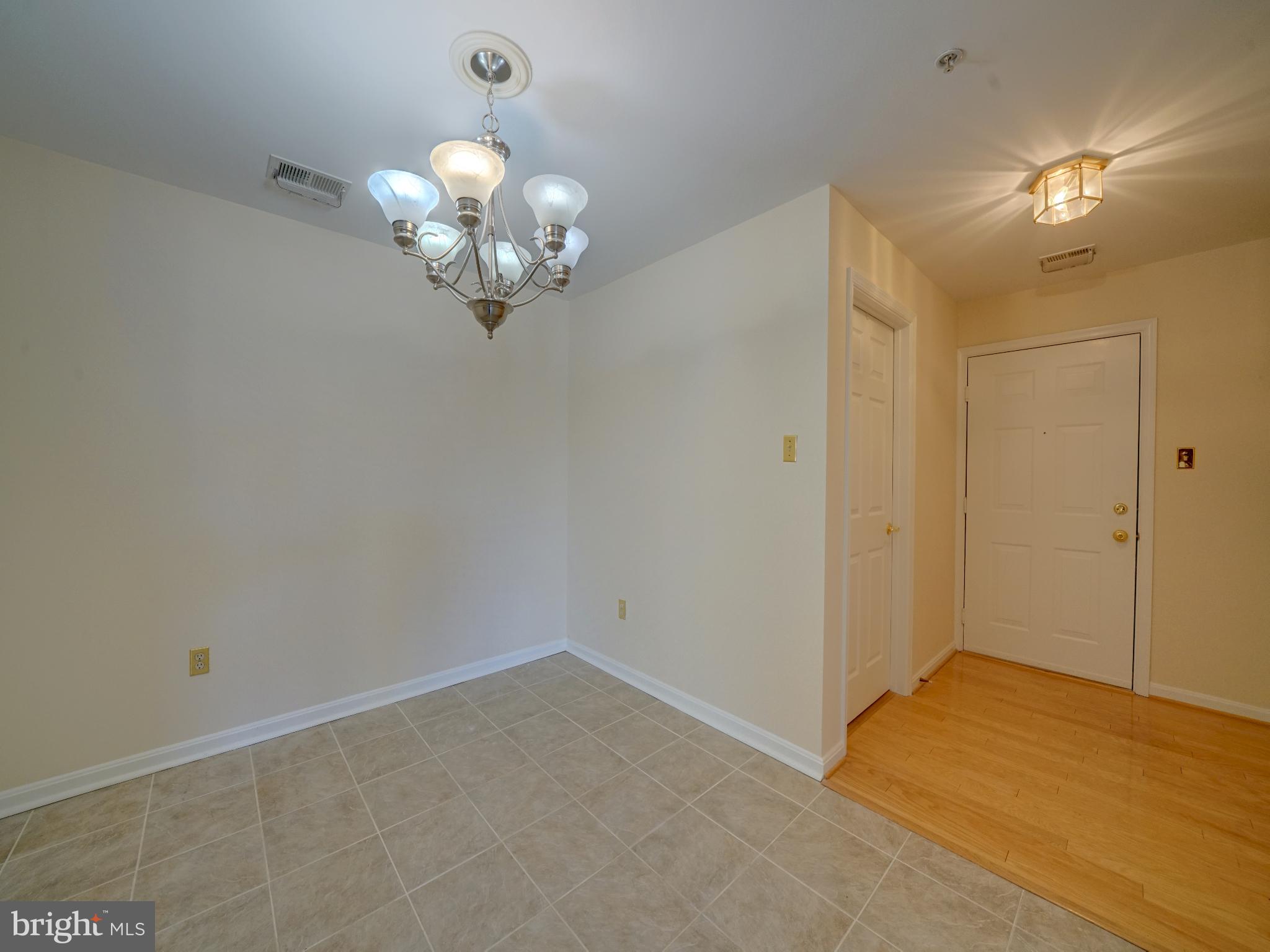 GATEWAY COMMERCE CENTER - Residential Lease