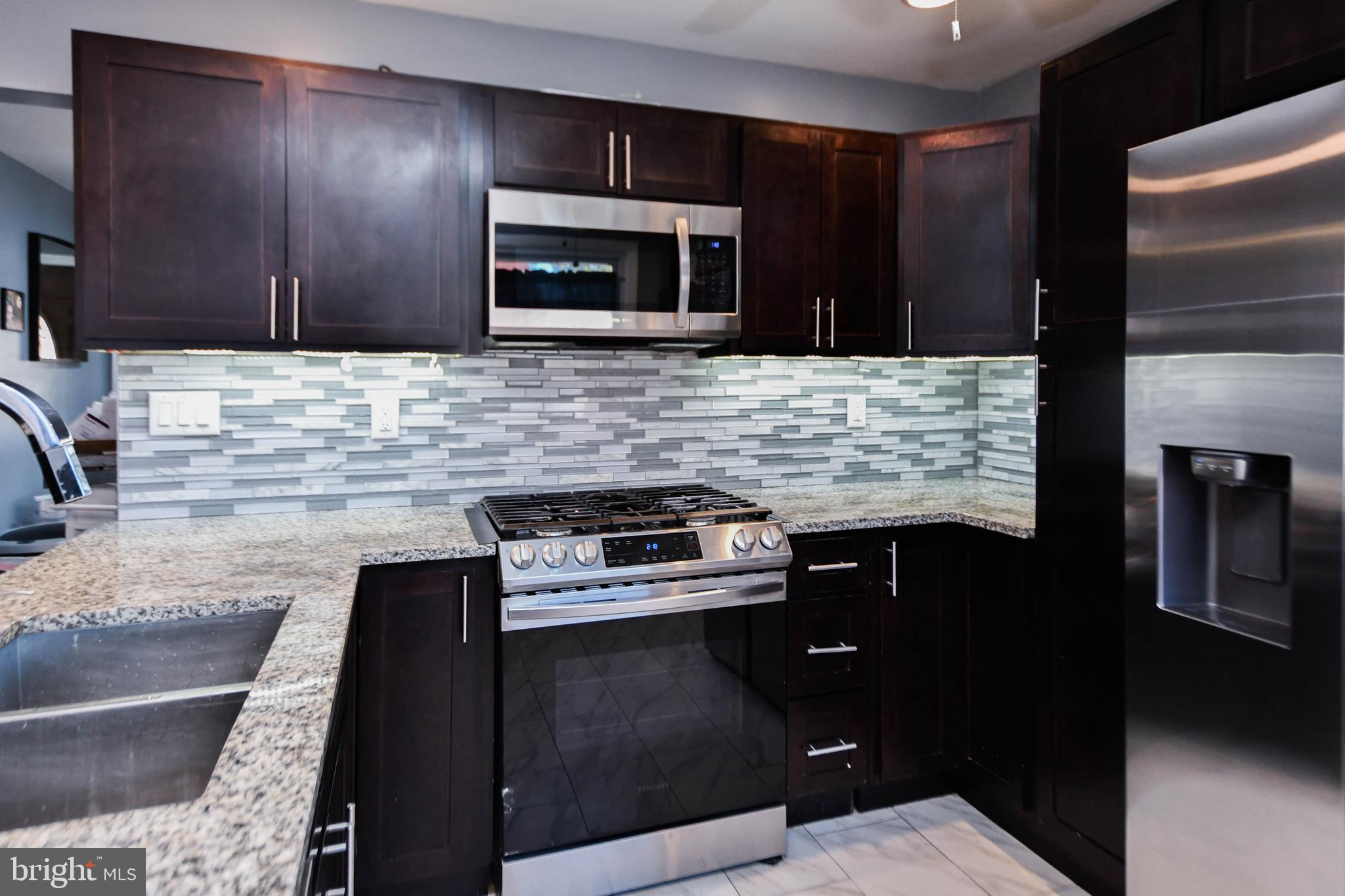 NEW CARROLLTON - Residential