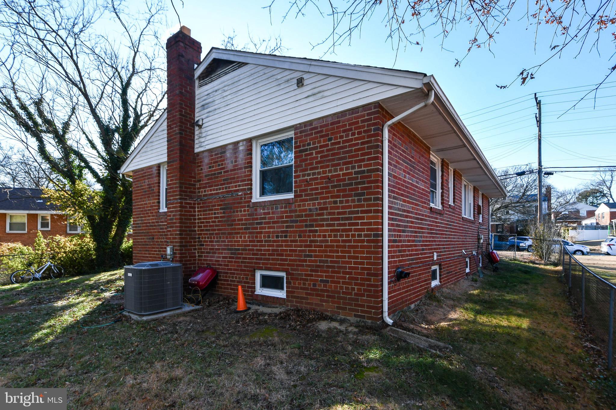 NEW CARROLLTON - Residential