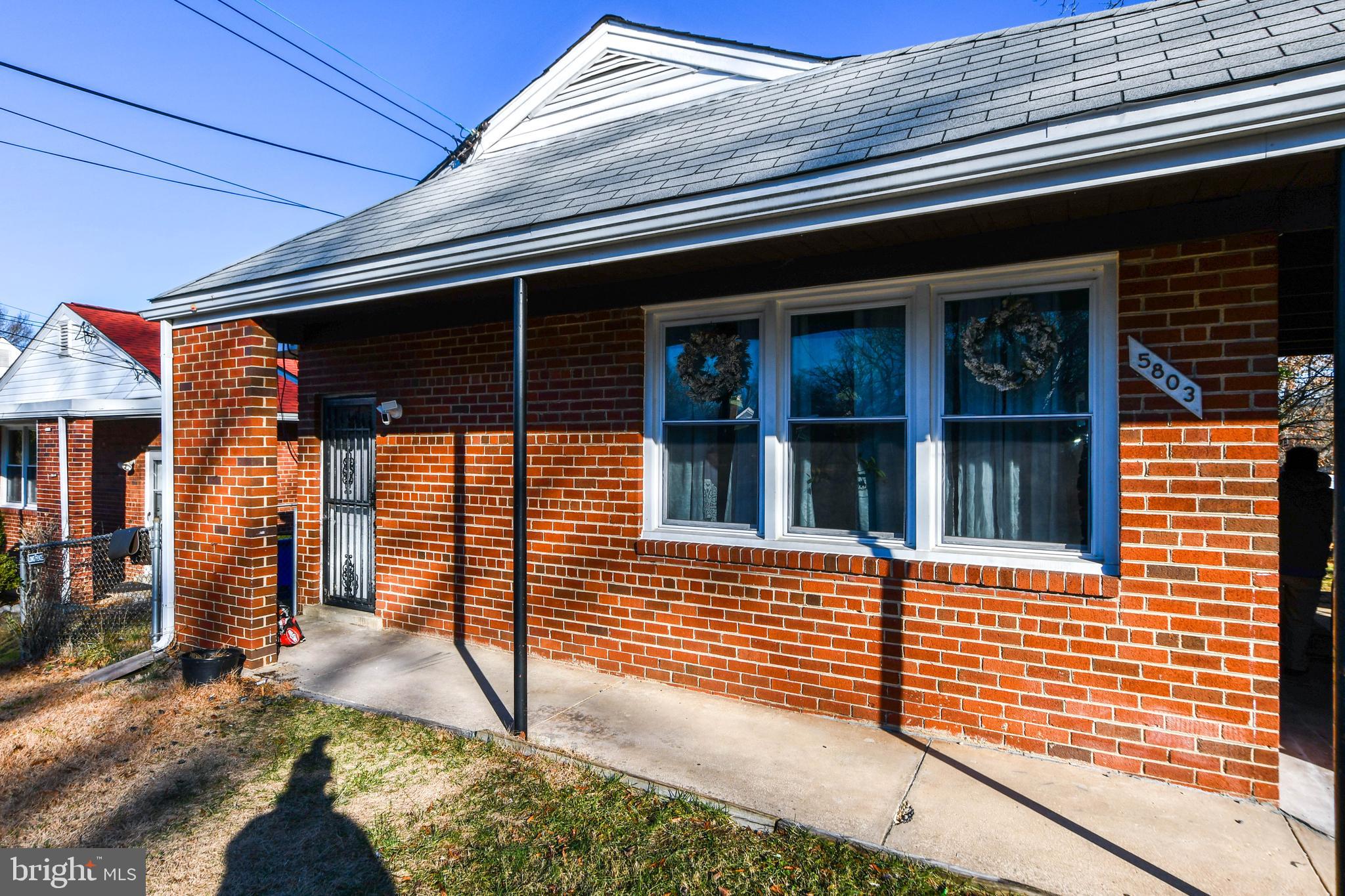 NEW CARROLLTON - Residential