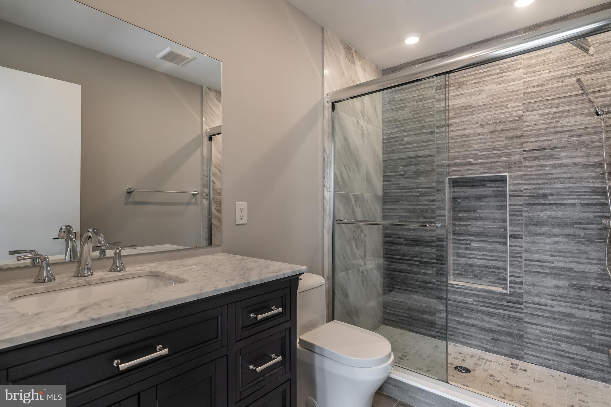 POINT BREEZE - Residential Lease