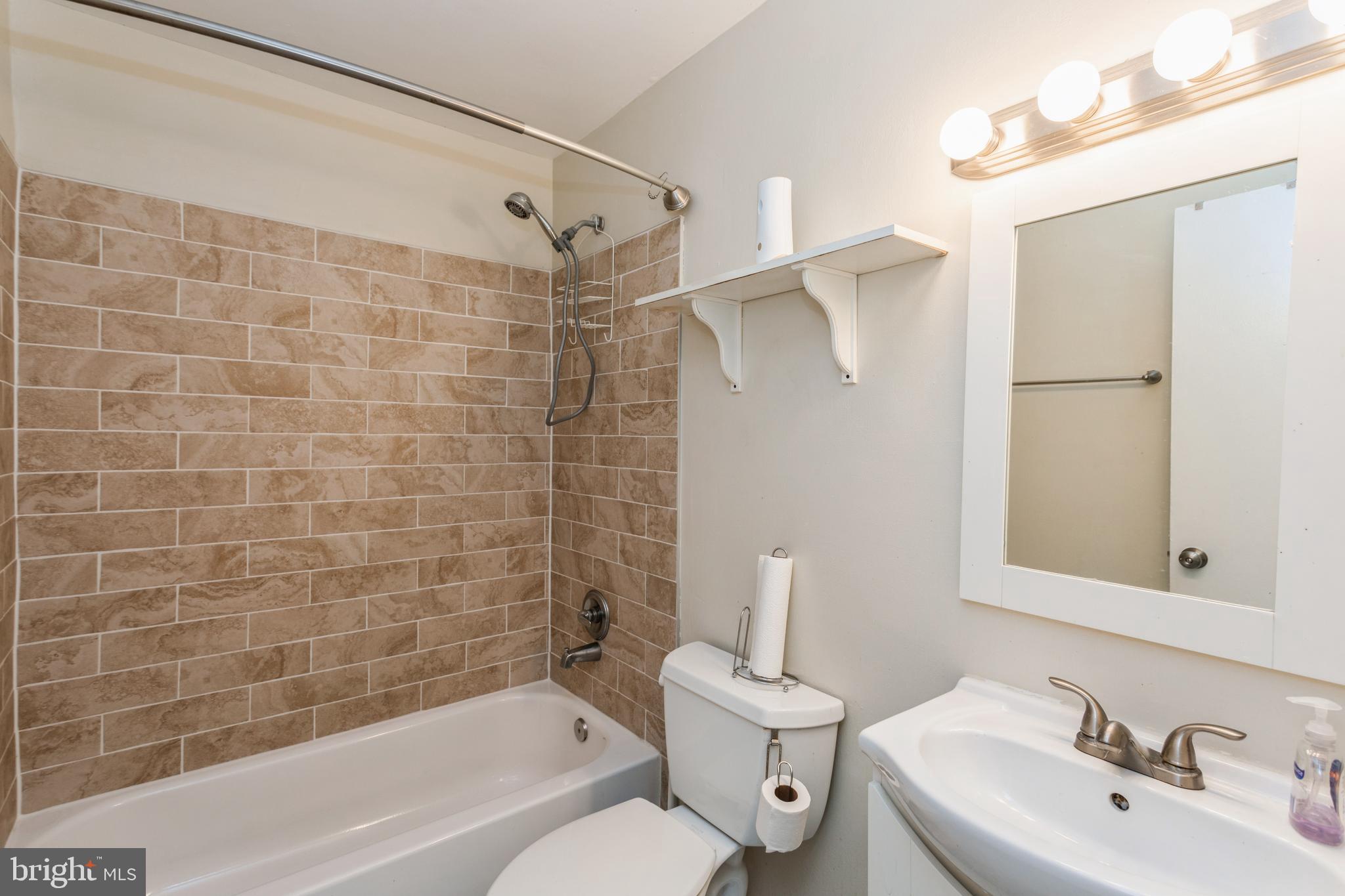 DALE CITY - Residential