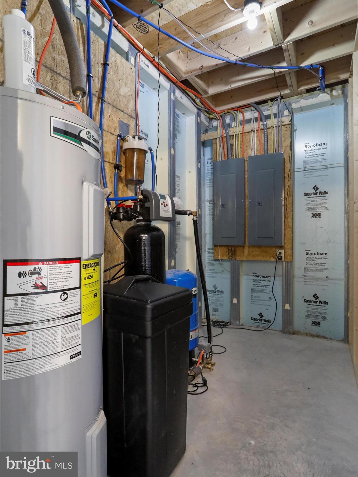 MALLARD CREEK - Residential