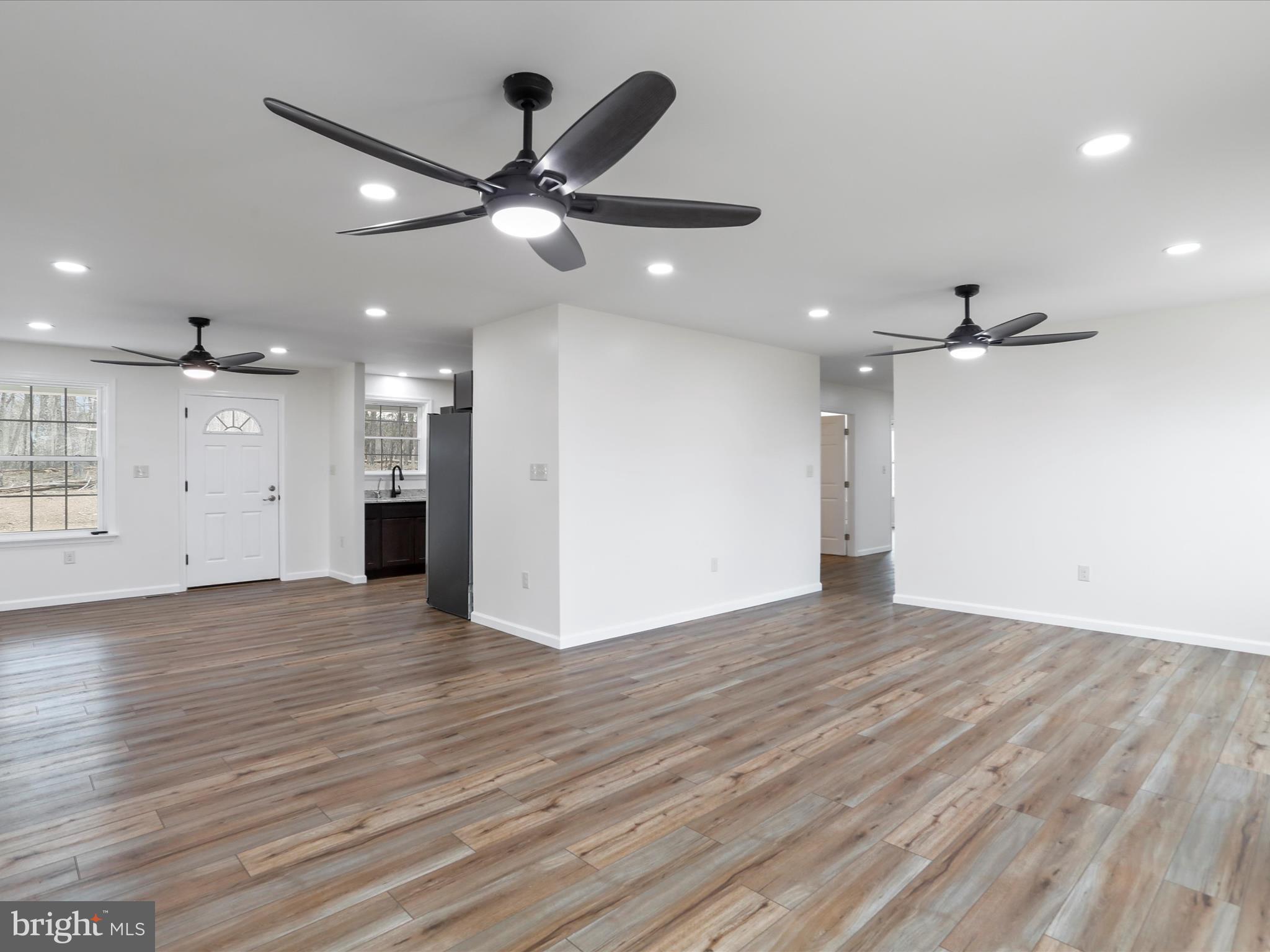 MALLARD CREEK - Residential