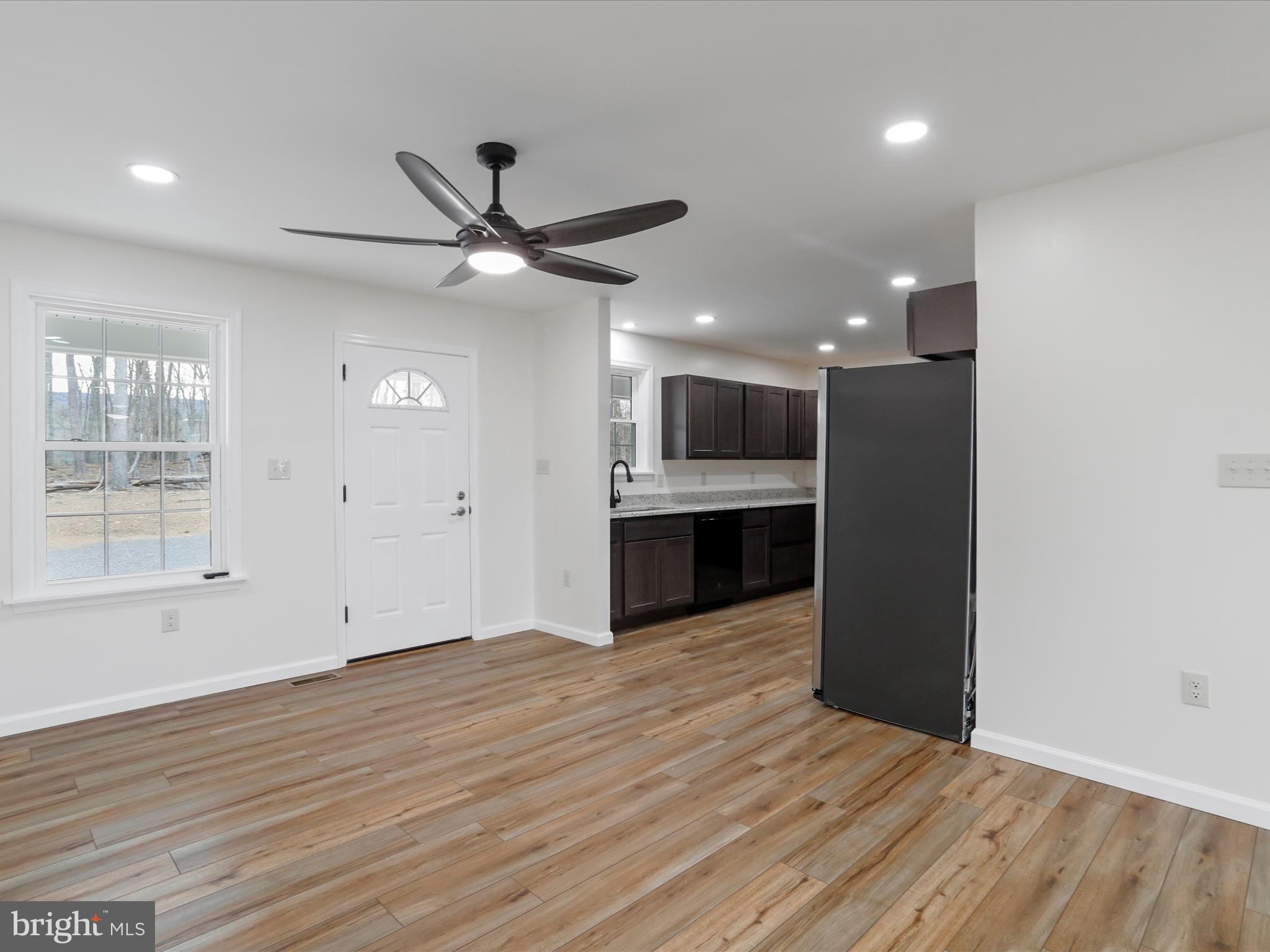 MALLARD CREEK - Residential