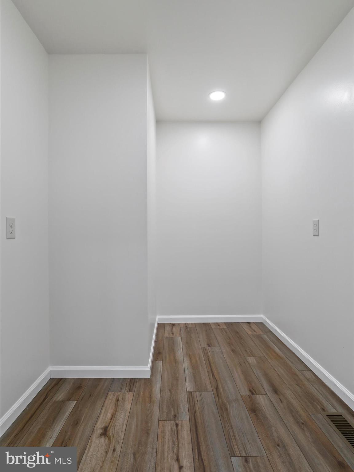 MALLARD CREEK - Residential