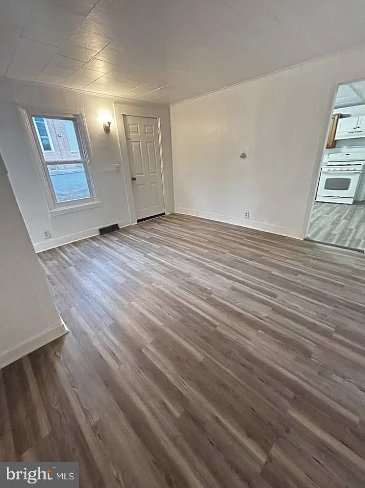 99 N LAUREL STREET A